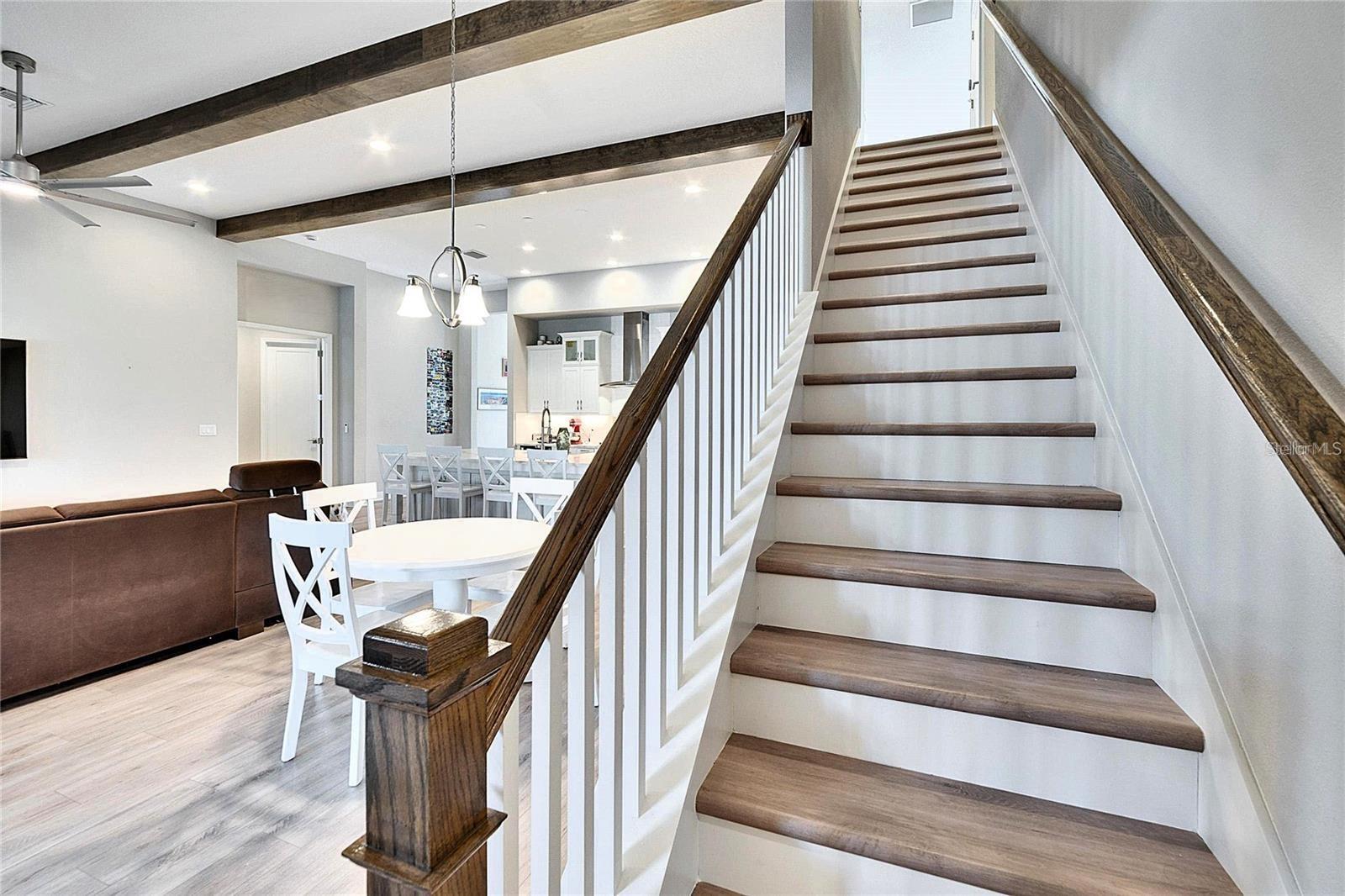 Image 36 of 59 For 10304 Meadowrun Drive