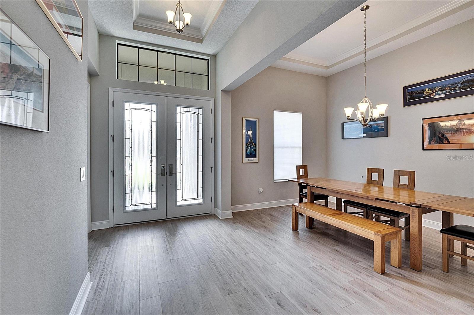 Image 4 of 59 For 10304 Meadowrun Drive