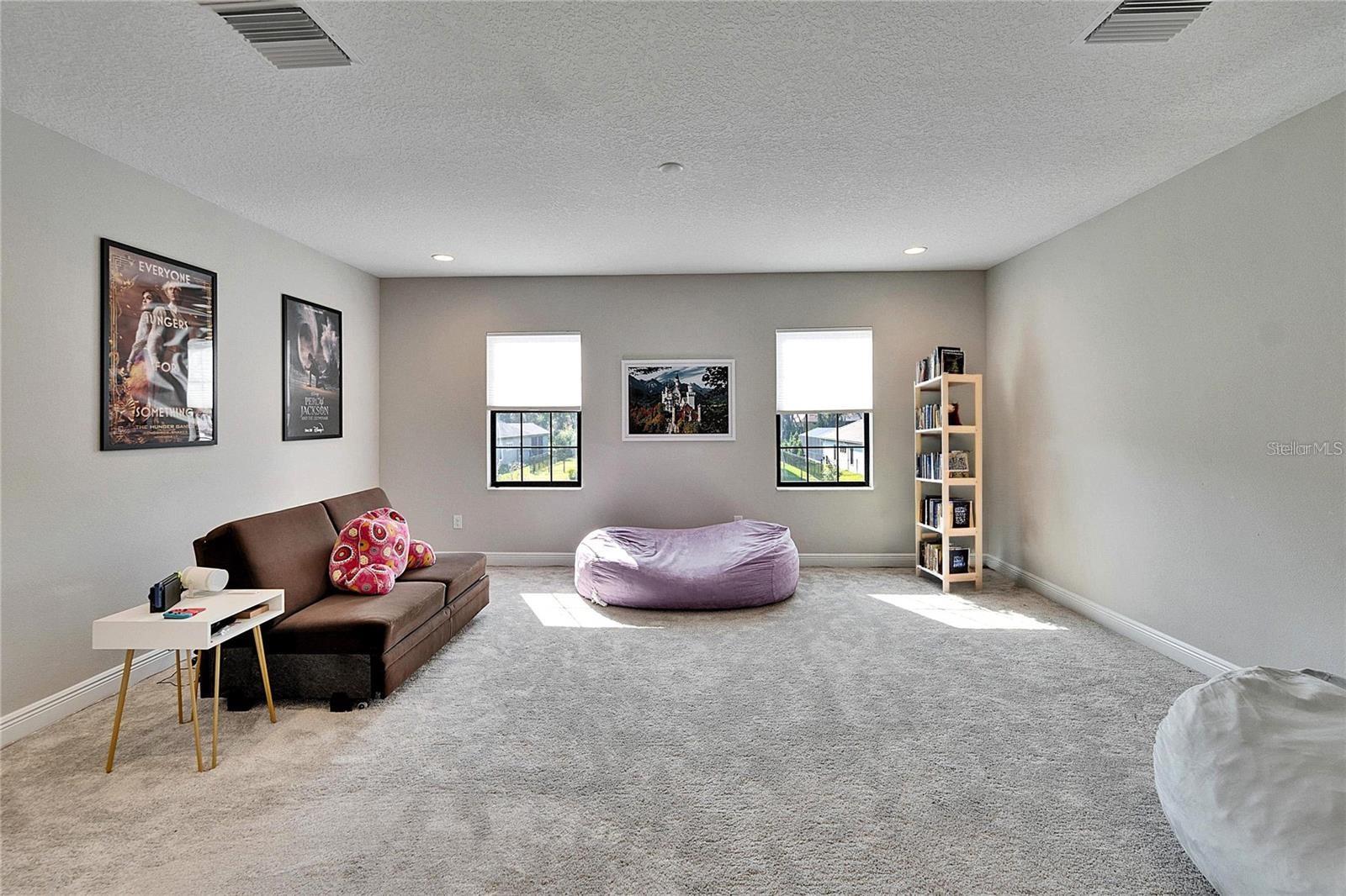 Image 40 of 59 For 10304 Meadowrun Drive