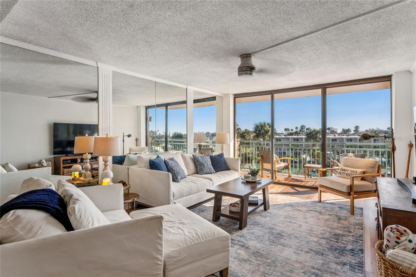 Image 10 of 86 For 1 Key Capri  312e