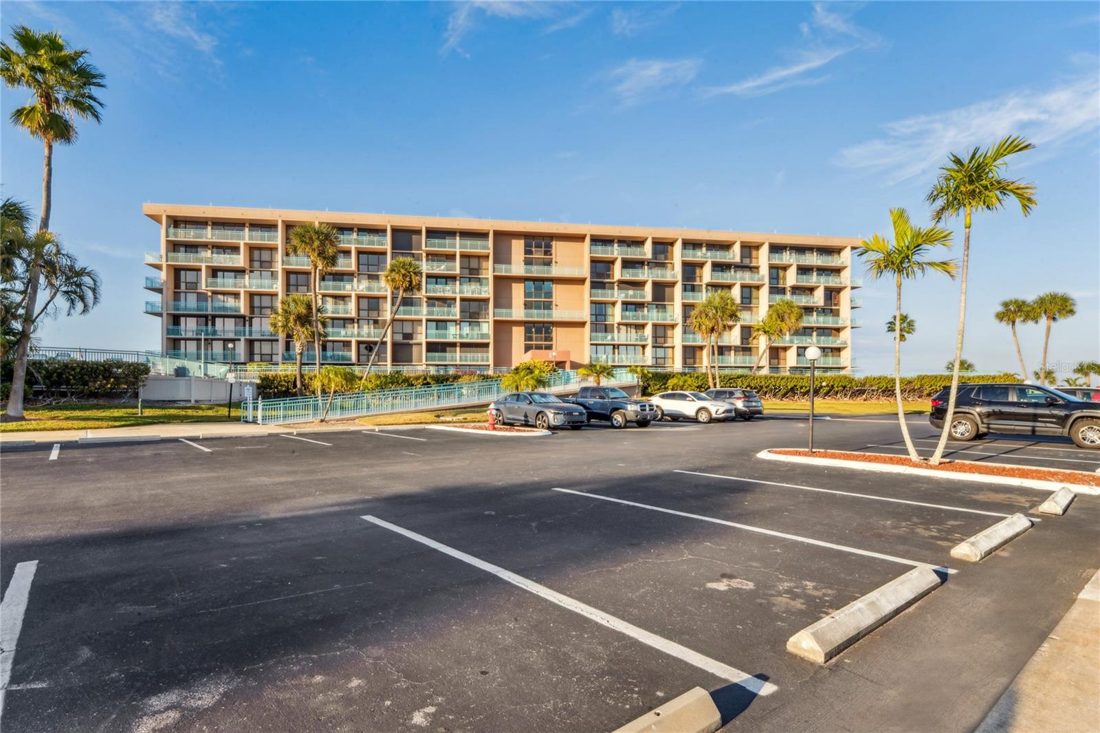 Image 2 of 86 For 1 Key Capri  312e