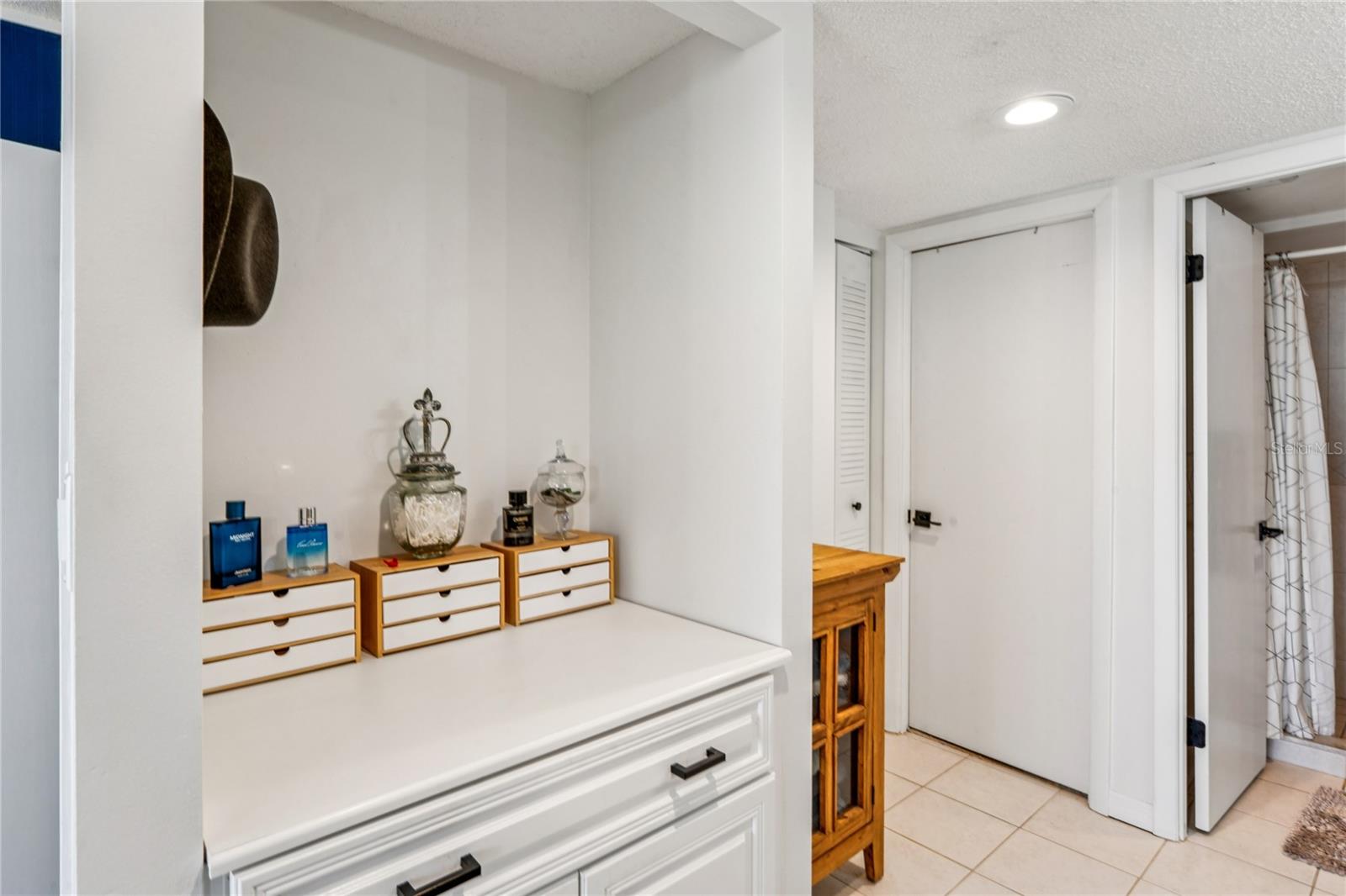 Image 27 of 86 For 1 Key Capri  312e