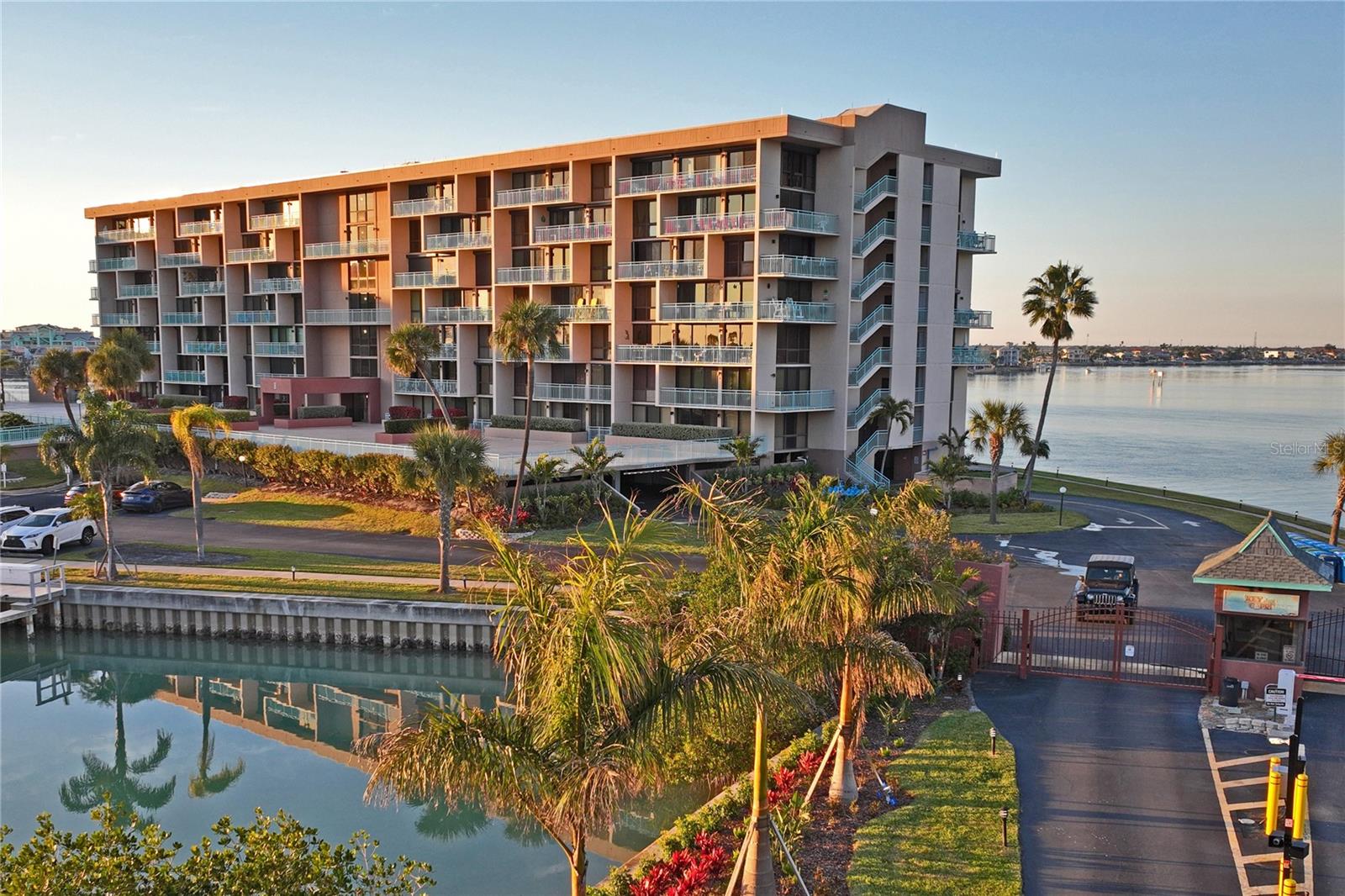 Image 41 of 86 For 1 Key Capri  312e