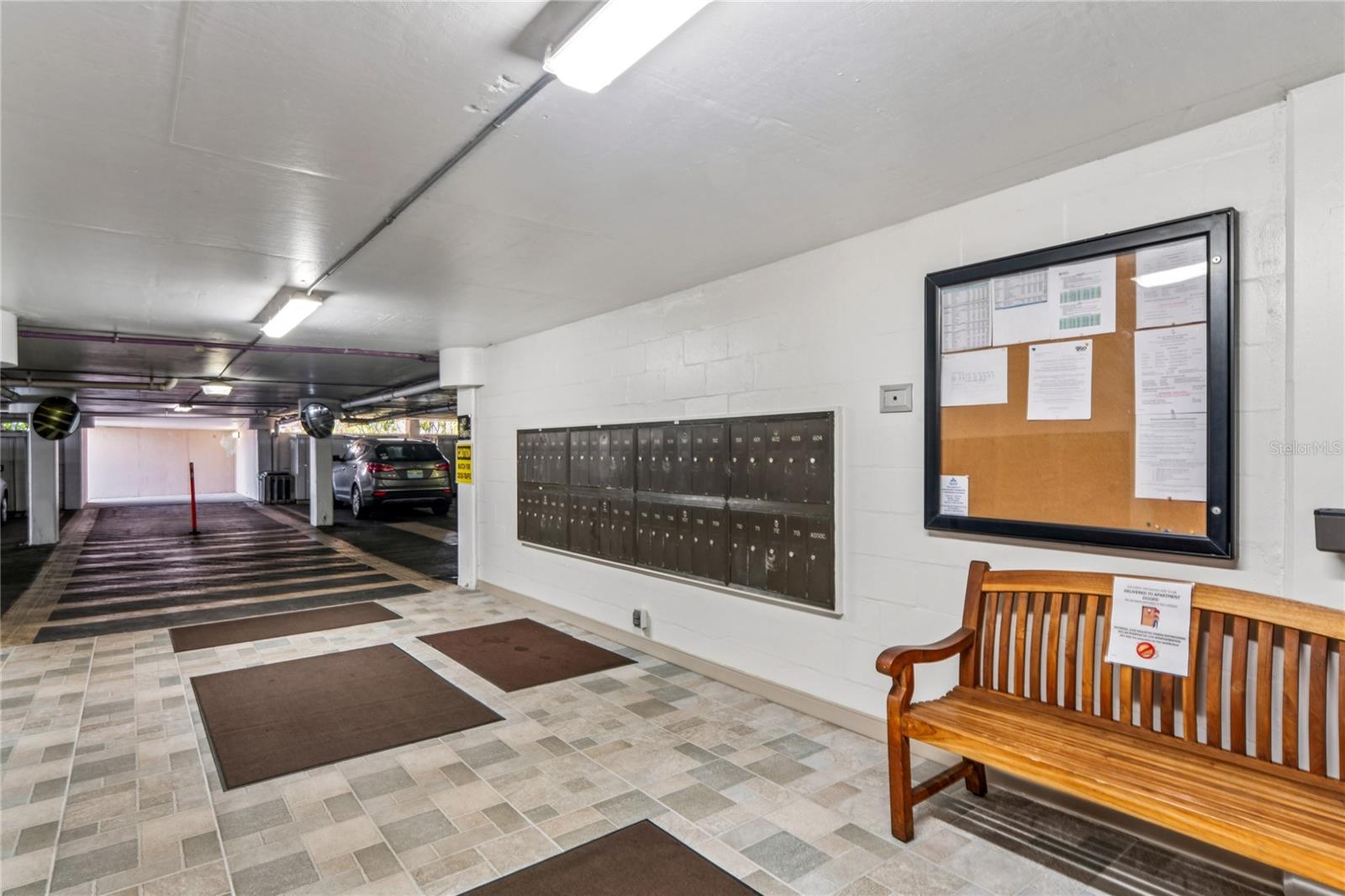 Image 52 of 86 For 1 Key Capri  312e