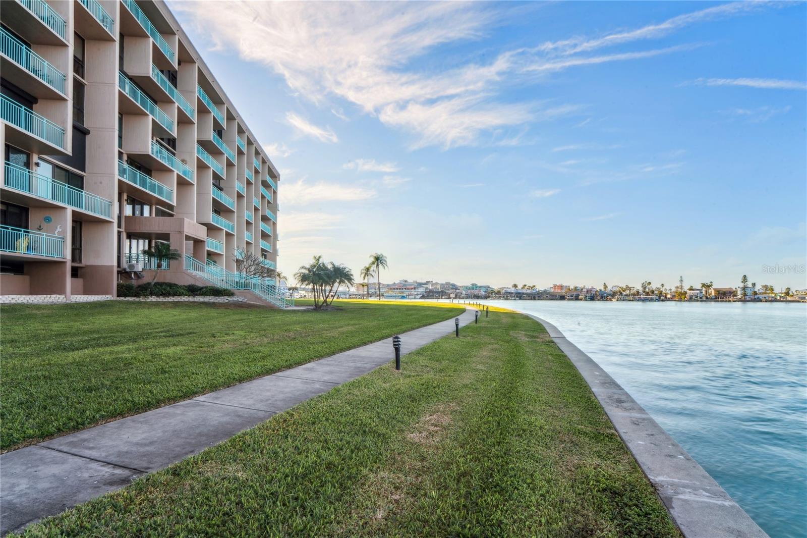 Image 56 of 86 For 1 Key Capri  312e