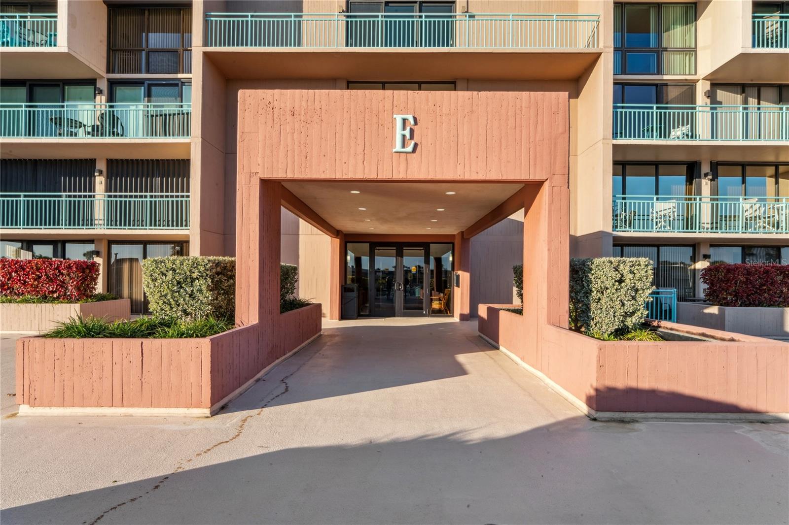 Image 6 of 86 For 1 Key Capri  312e