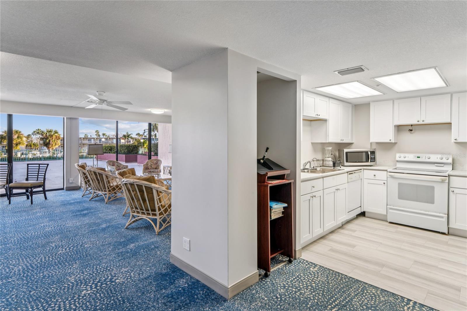 Image 74 of 86 For 1 Key Capri  312e