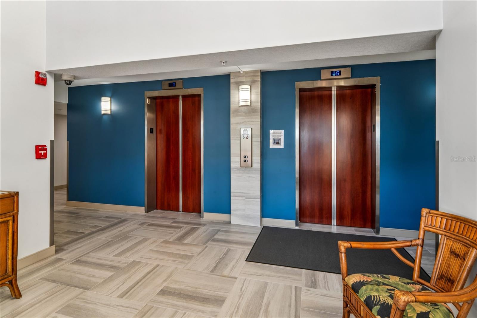 Image 78 of 86 For 1 Key Capri  312e