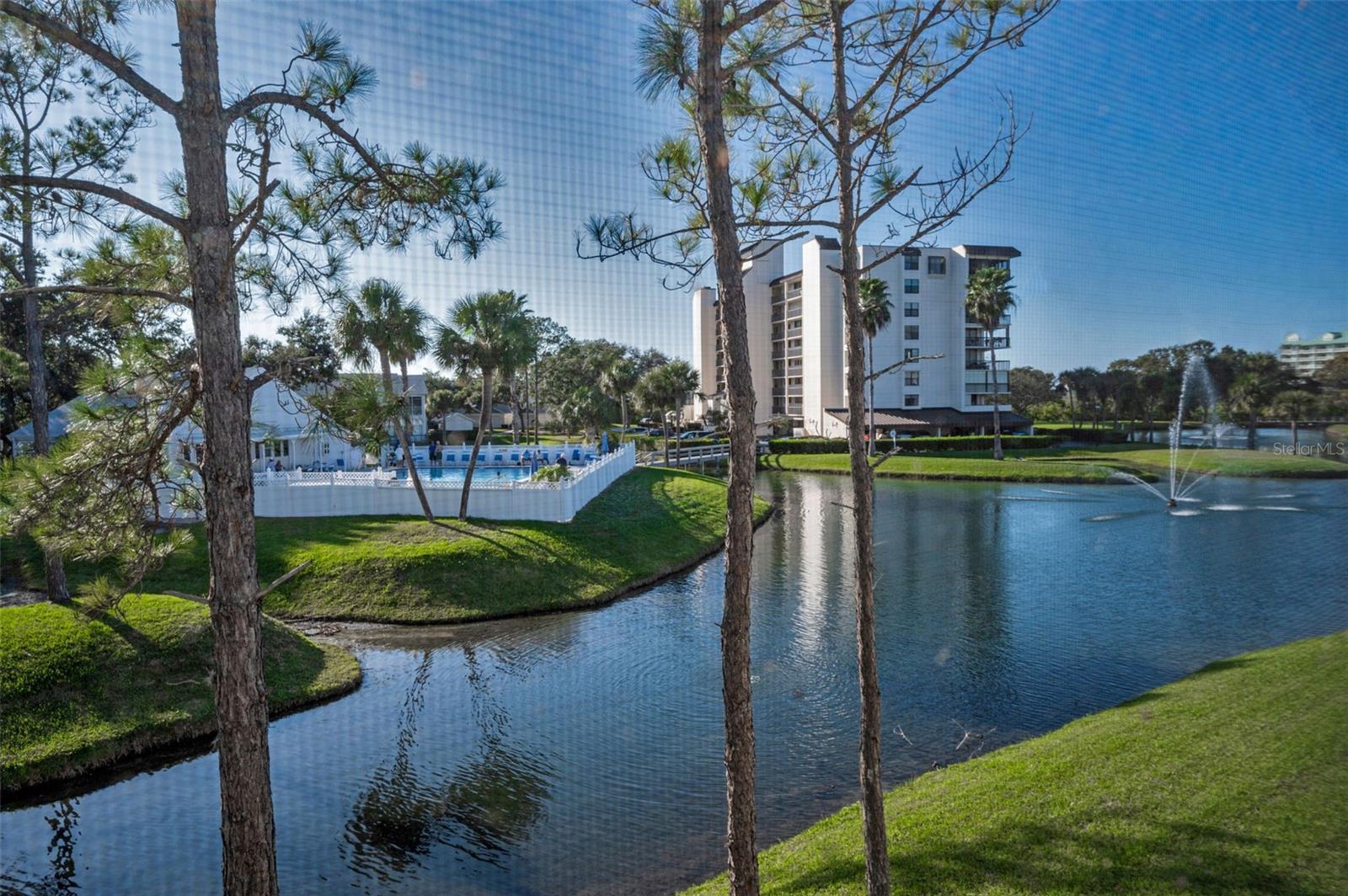 Image 16 of 85 For 11620 Shipwatch Drive 1423