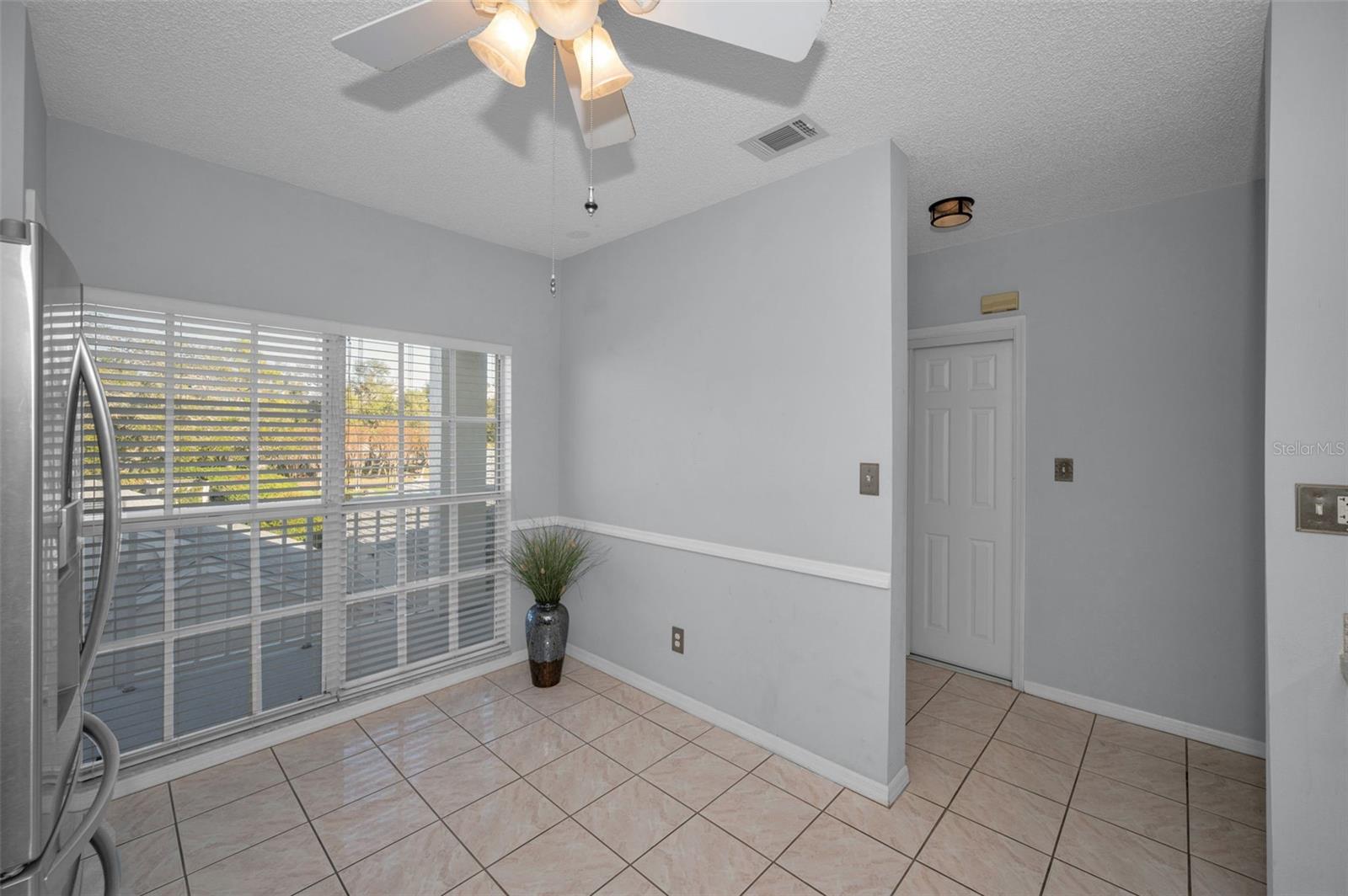 Image 22 of 85 For 11620 Shipwatch Drive 1423