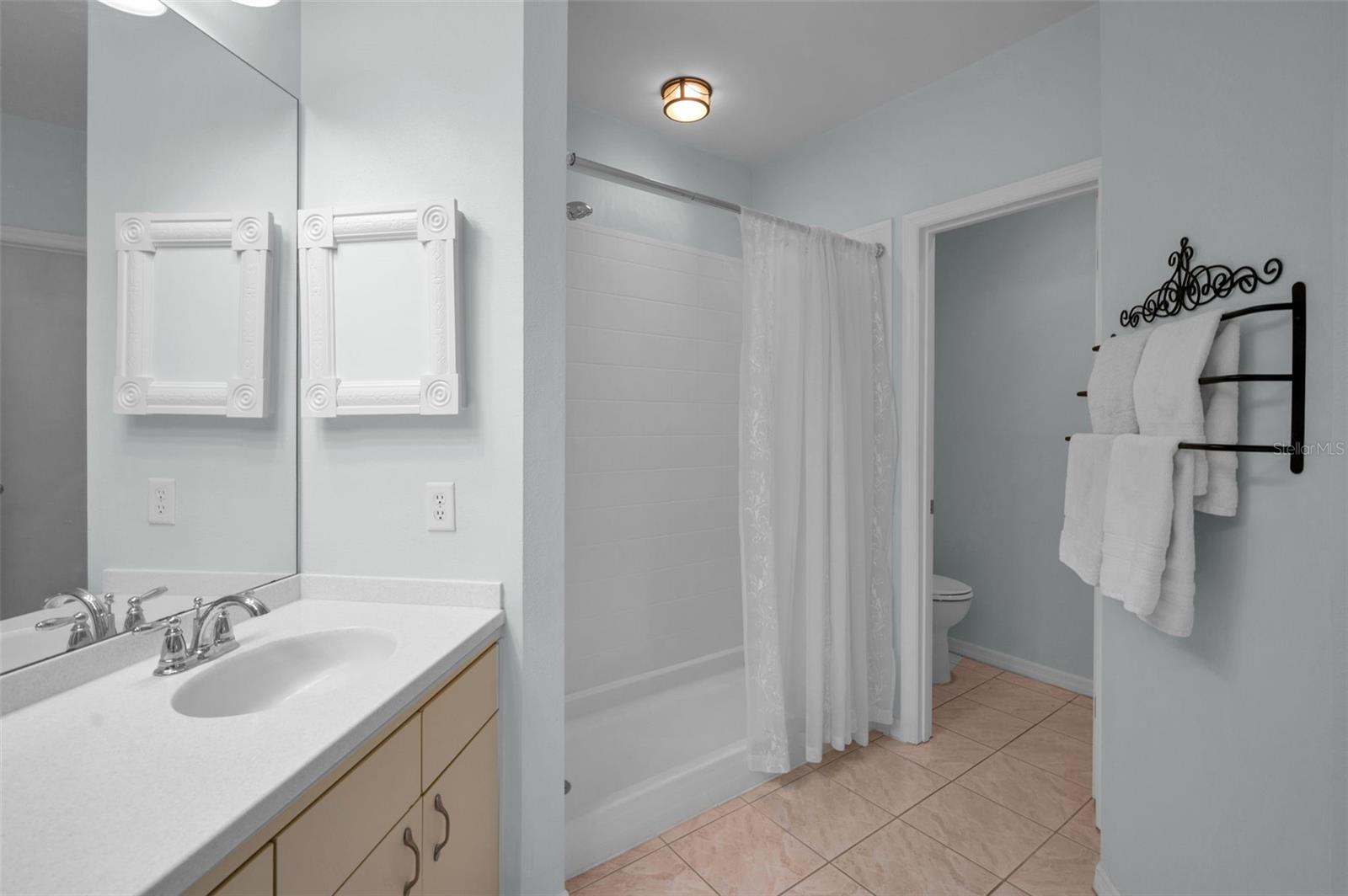 Image 29 of 85 For 11620 Shipwatch Drive 1423