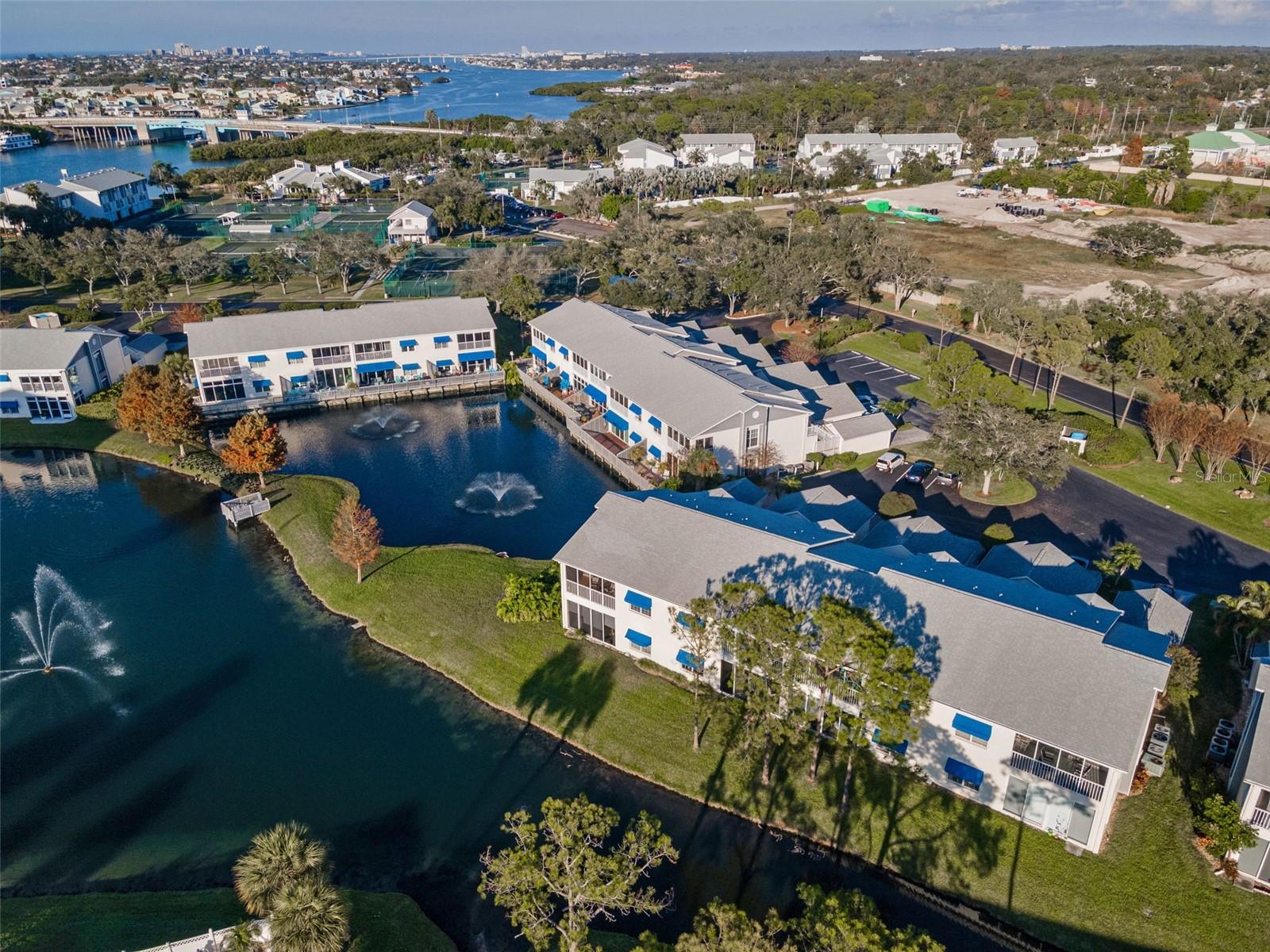 Image 54 of 85 For 11620 Shipwatch Drive 1423