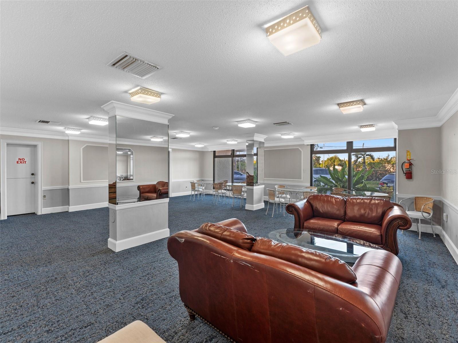 Image 23 of 34 For 7100 Sunshine Skyway Lane S 503