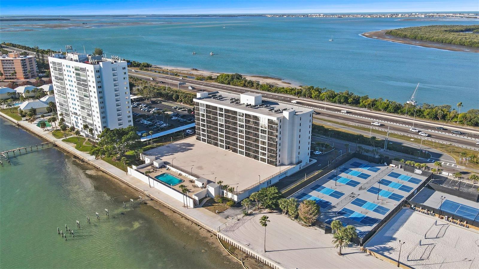 Image 30 of 34 For 7100 Sunshine Skyway Lane S 503