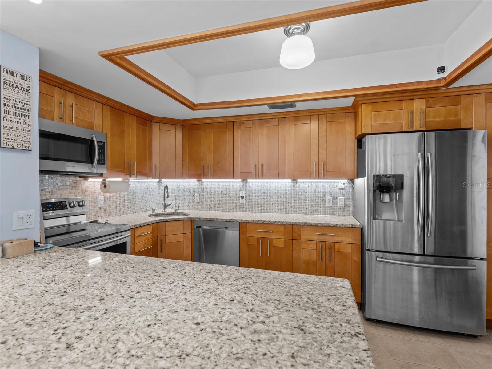 Image 8 of 34 For 7100 Sunshine Skyway Lane S 503