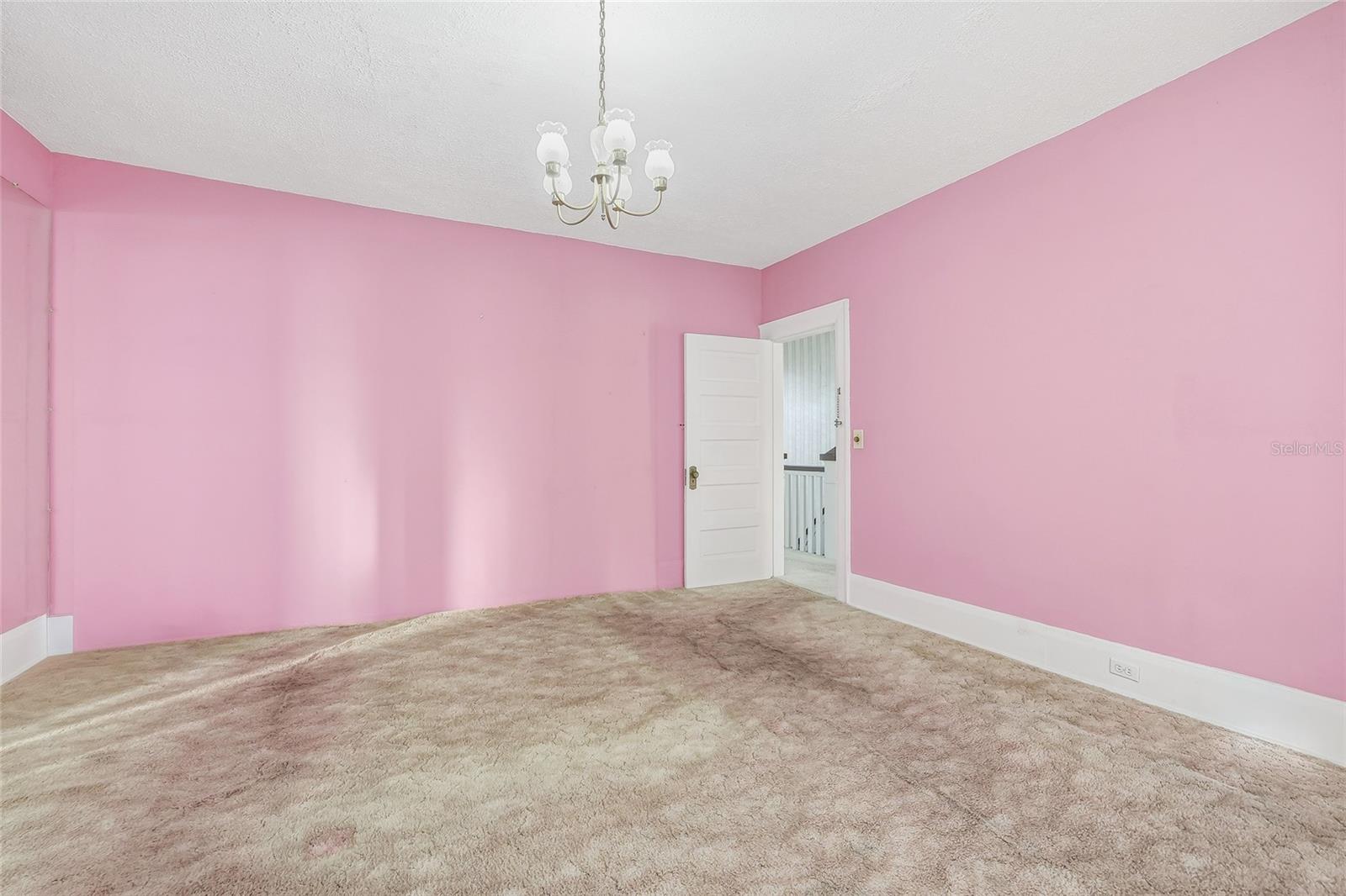 Image 28 of 53 For 840 Boulevard