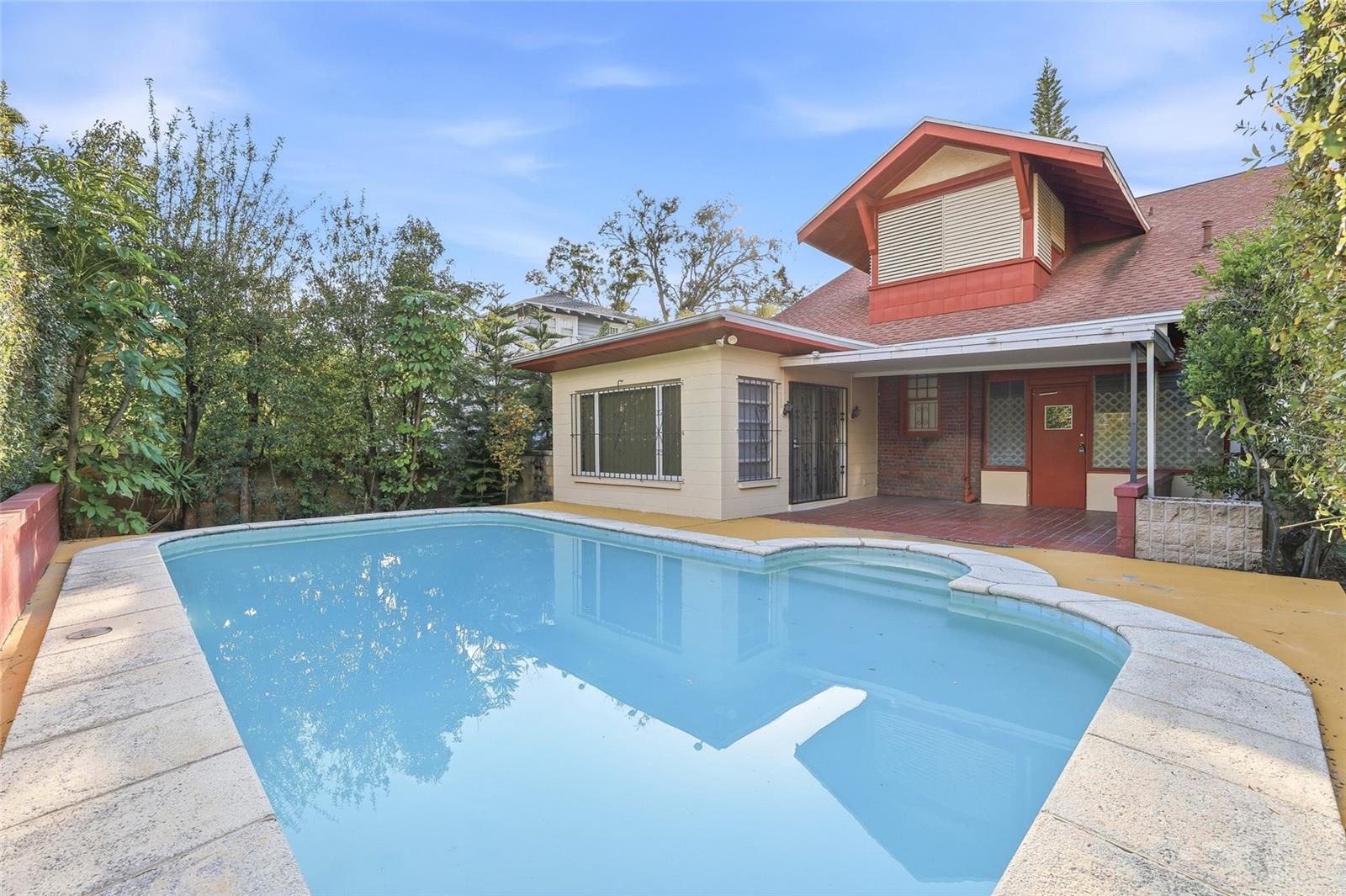 Image 3 of 53 For 840 Boulevard