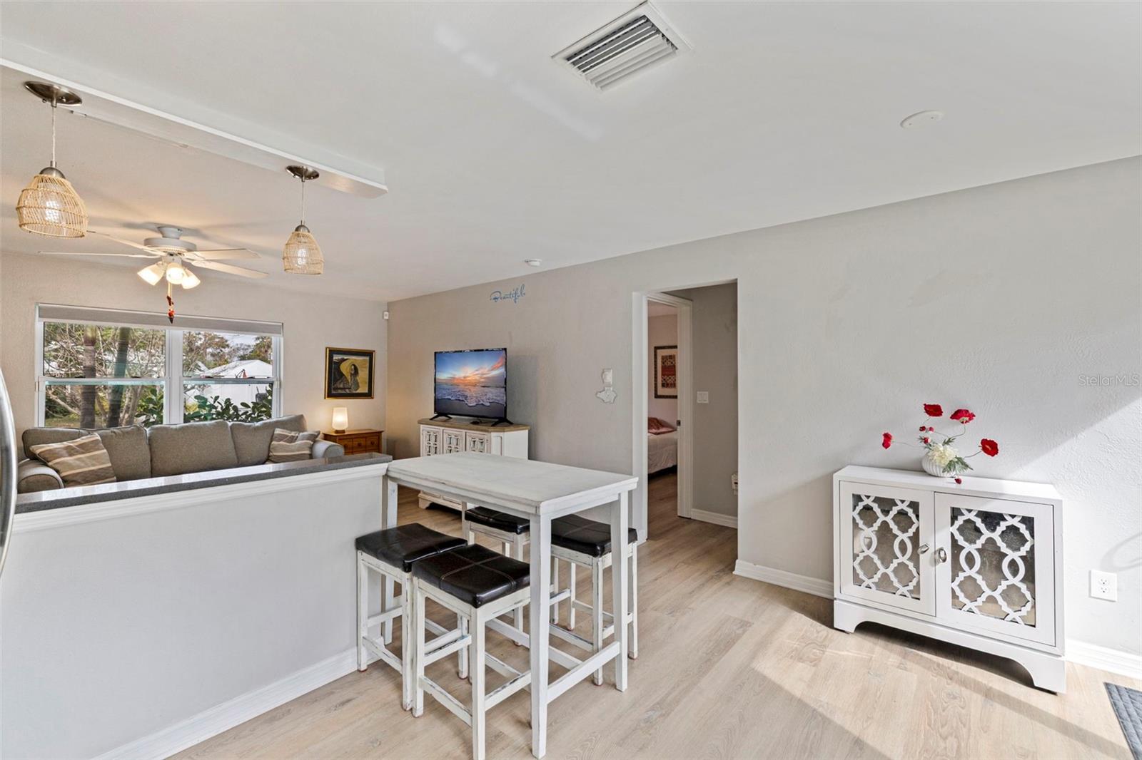 Image 13 of 36 For 1140 49th Avenue N