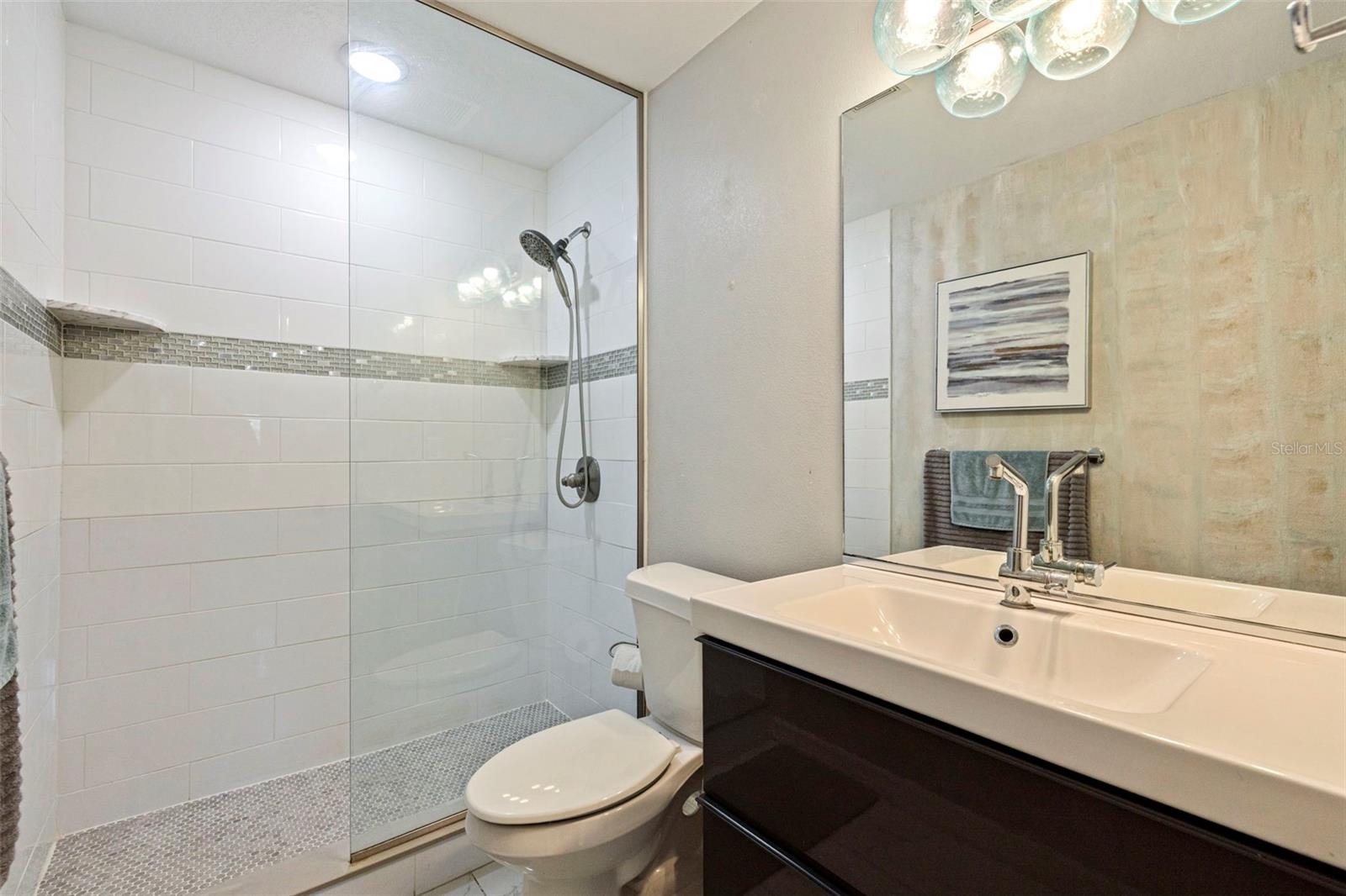 Image 16 of 36 For 1140 49th Avenue N