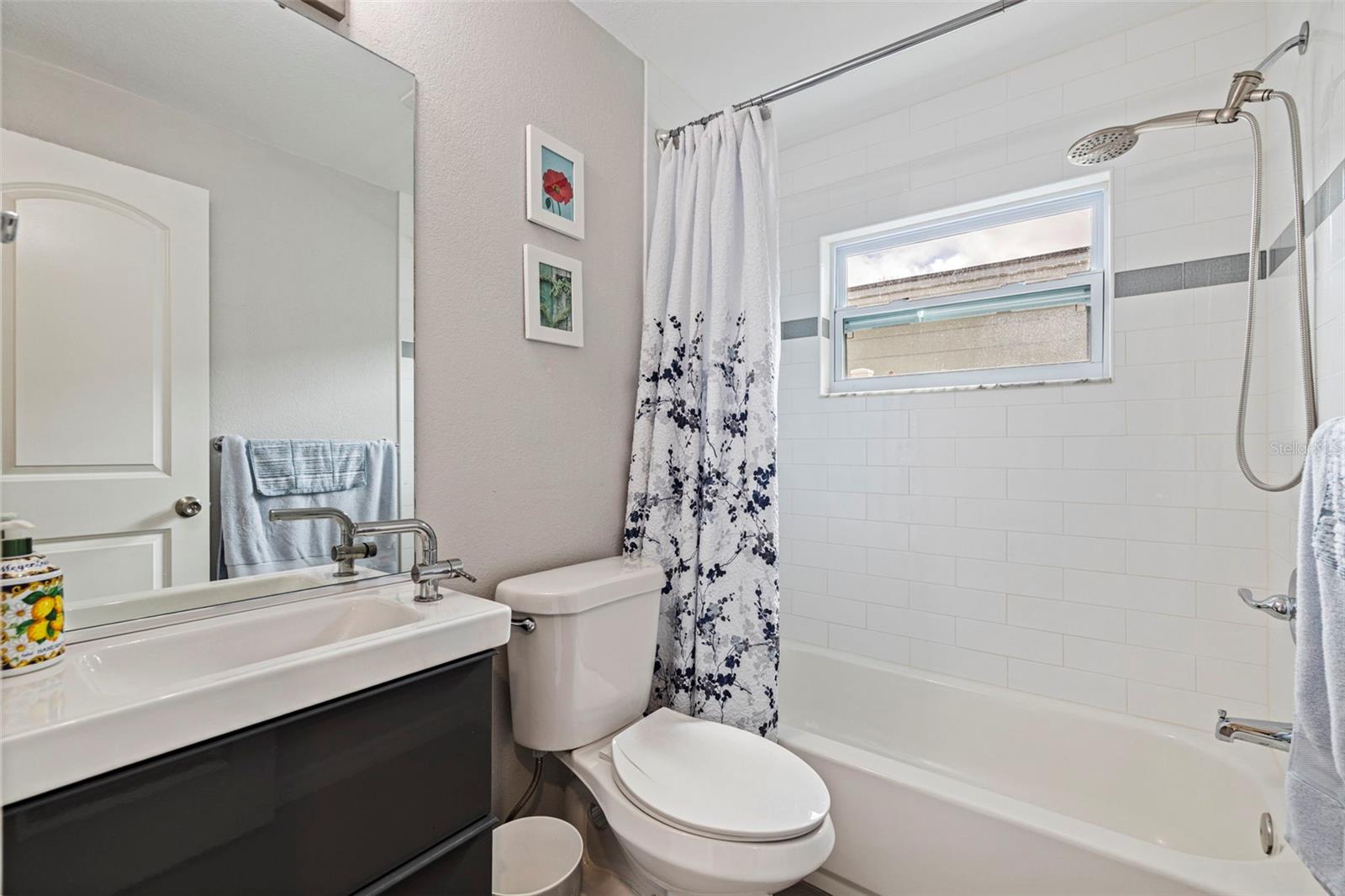 Image 20 of 36 For 1140 49th Avenue N