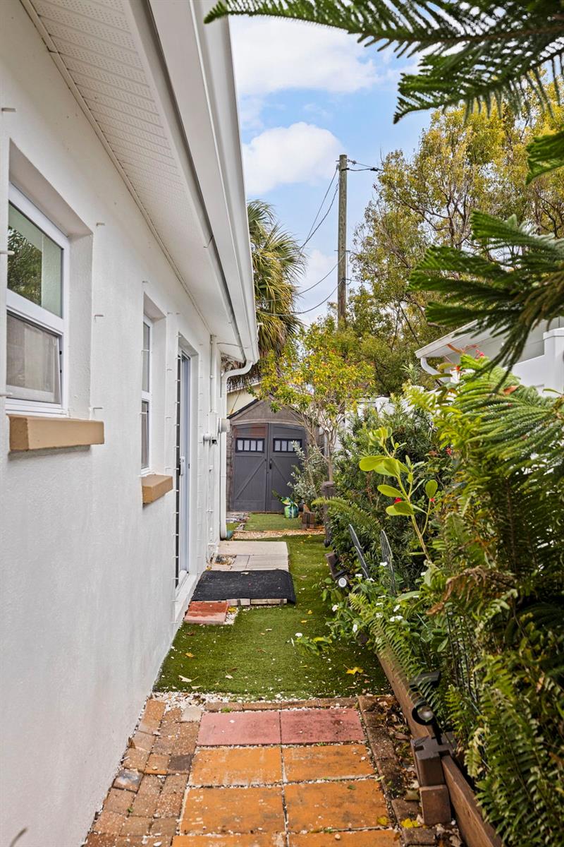 Image 27 of 36 For 1140 49th Avenue N