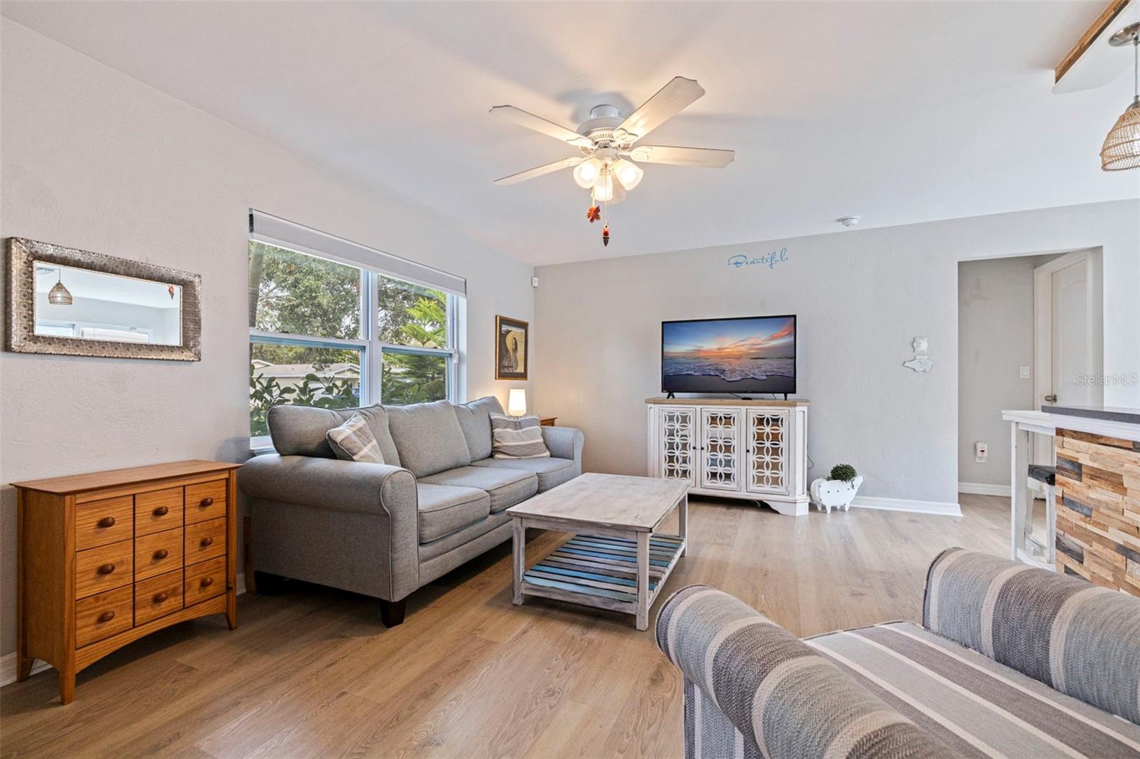 Image 6 of 36 For 1140 49th Avenue N