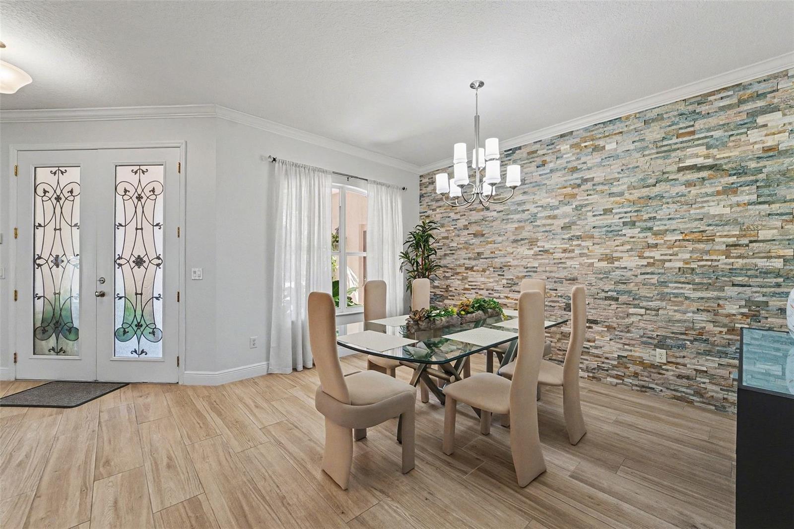 Image 27 of 35 For 10812 Cory Lake Drive