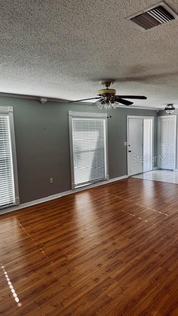 Image 5 of 54 For 4577 Great Lakes Drive S