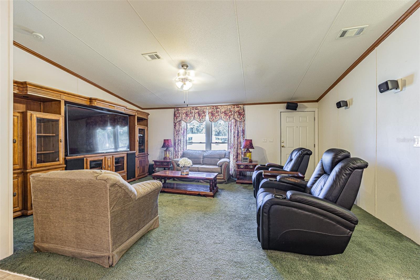 Image 6 of 31 For 5216 Rock Dove Trail