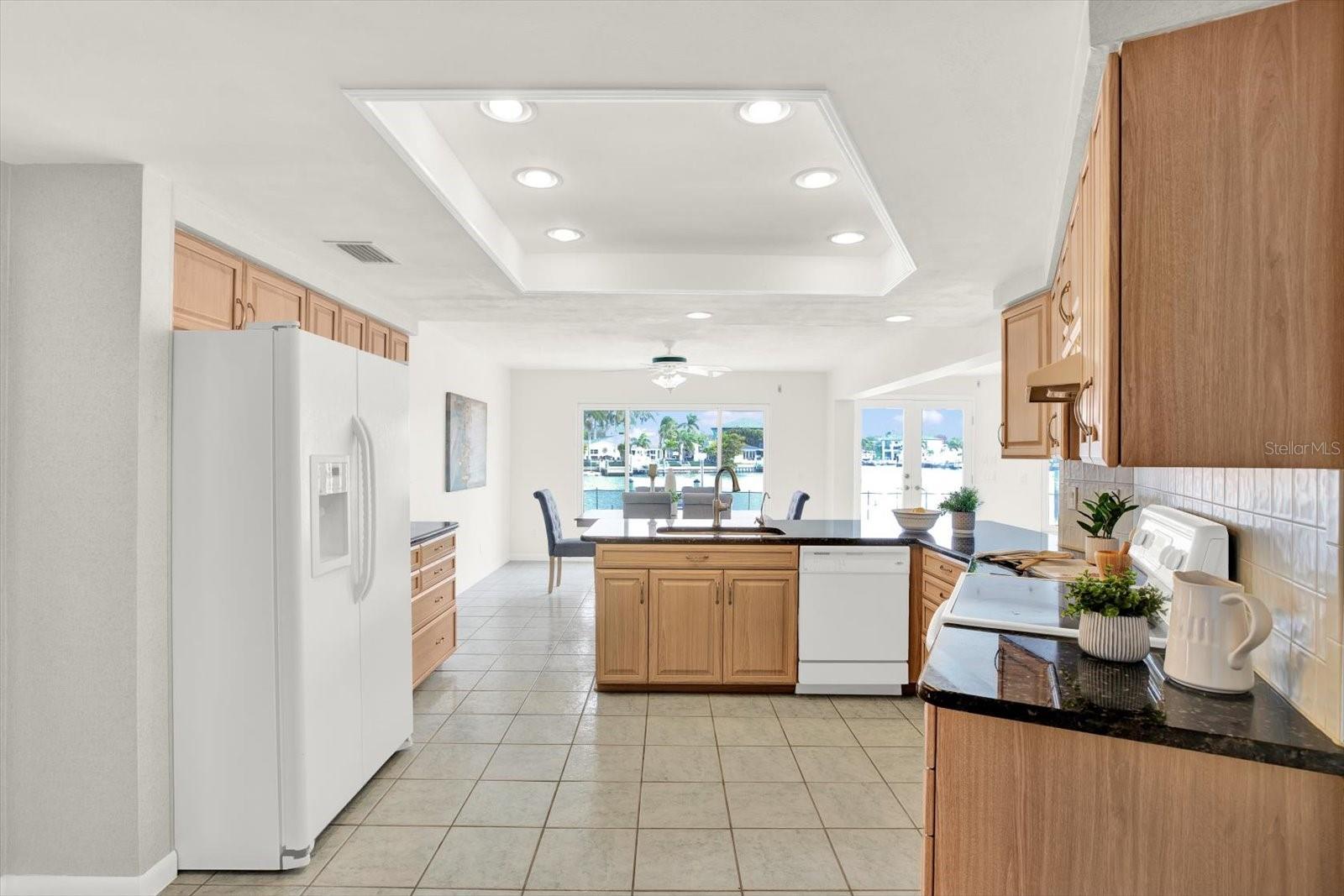 Image 13 of 32 For 5675 Bayview Drive