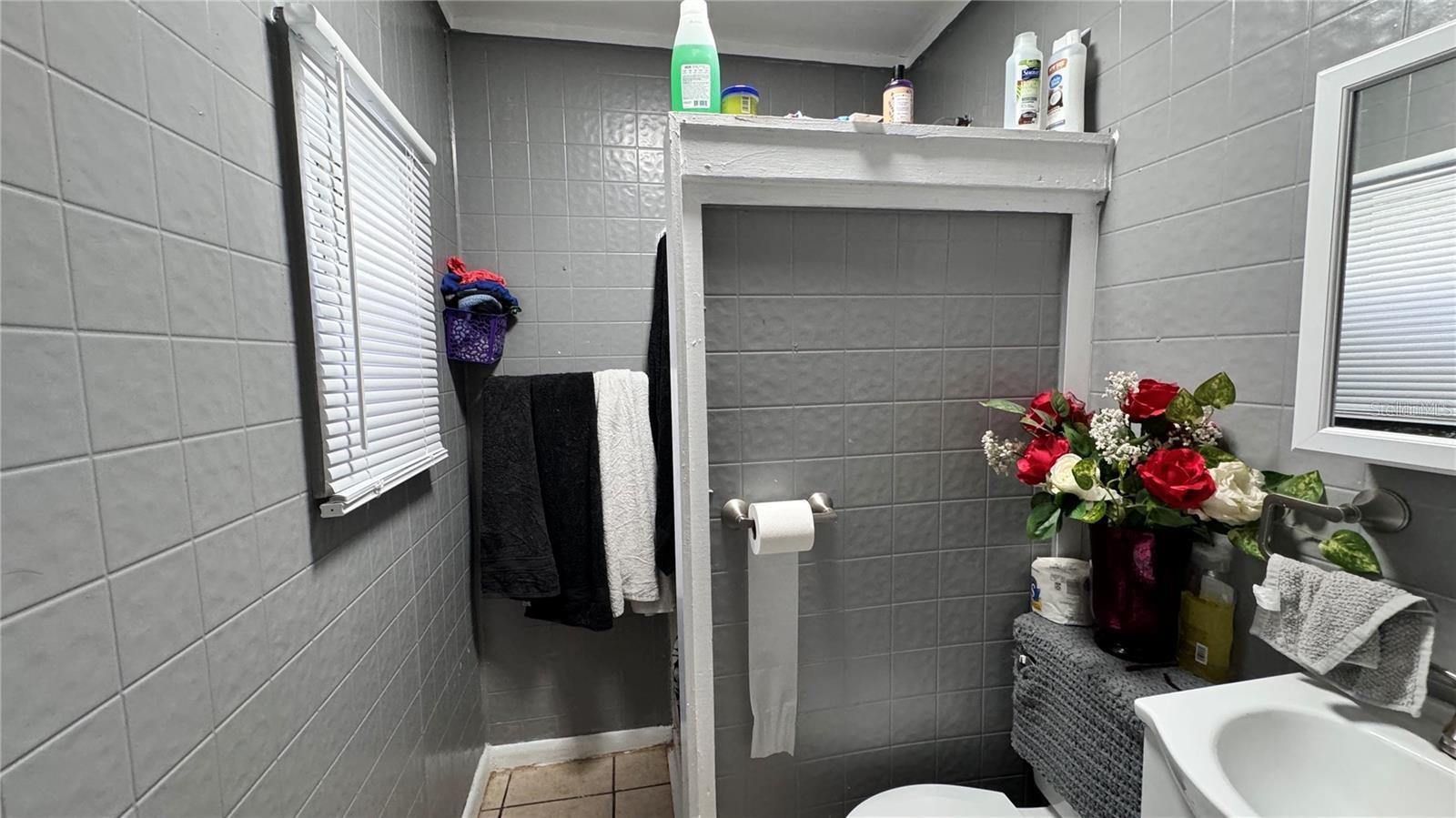 Image 6 of 10 For 904 Reynolds Street