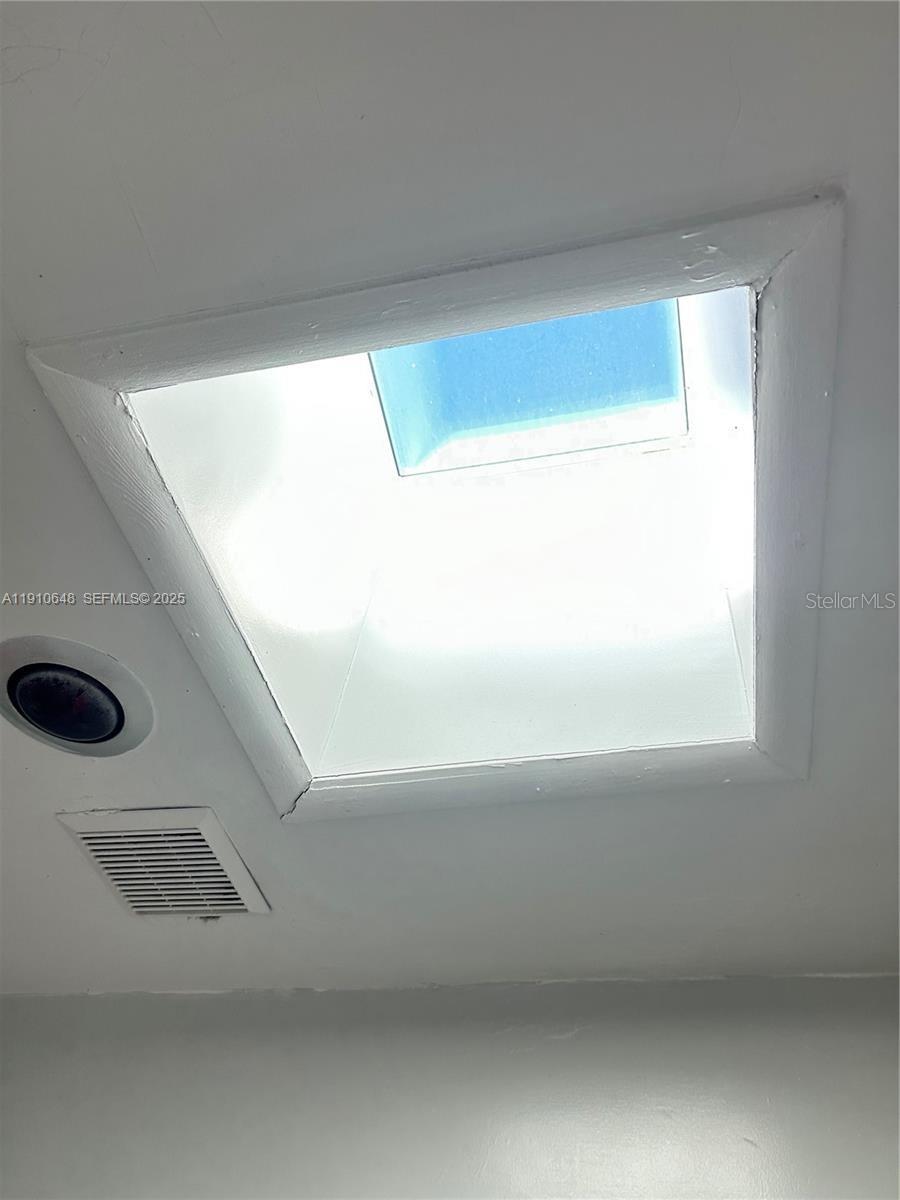 Image 10 of 15 For 118 Bougainvillea Drive