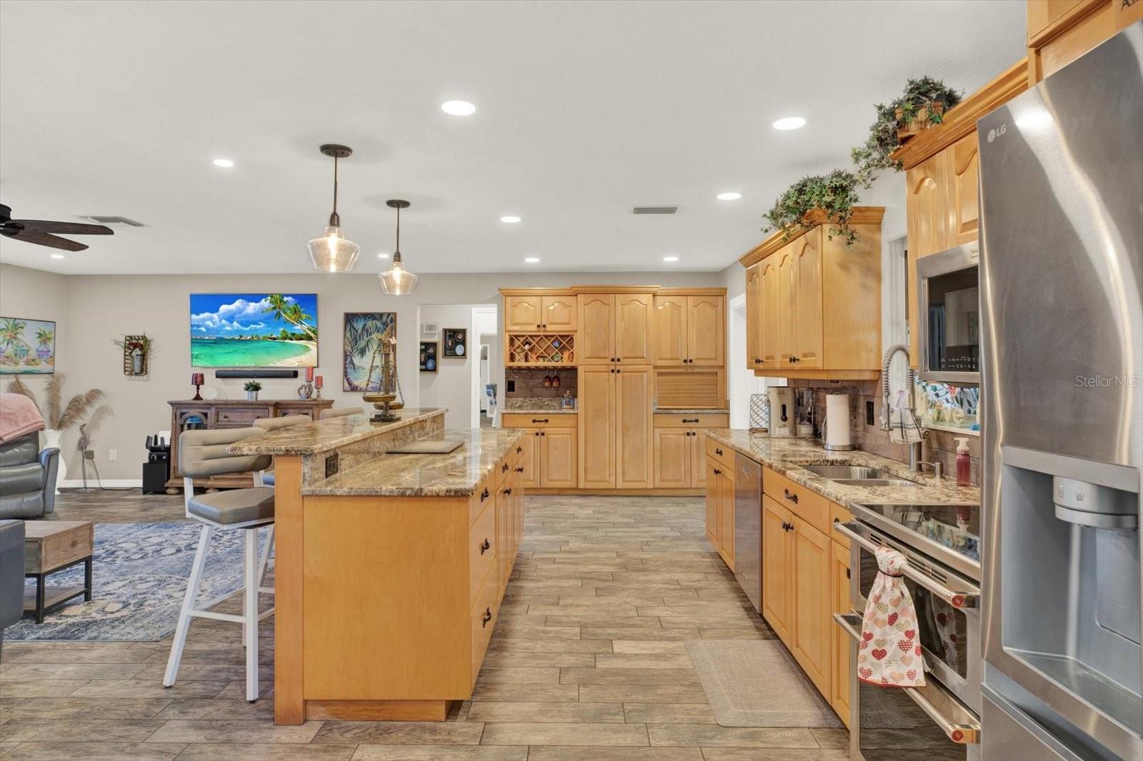 Image 12 of 33 For 11202 91st Avenue