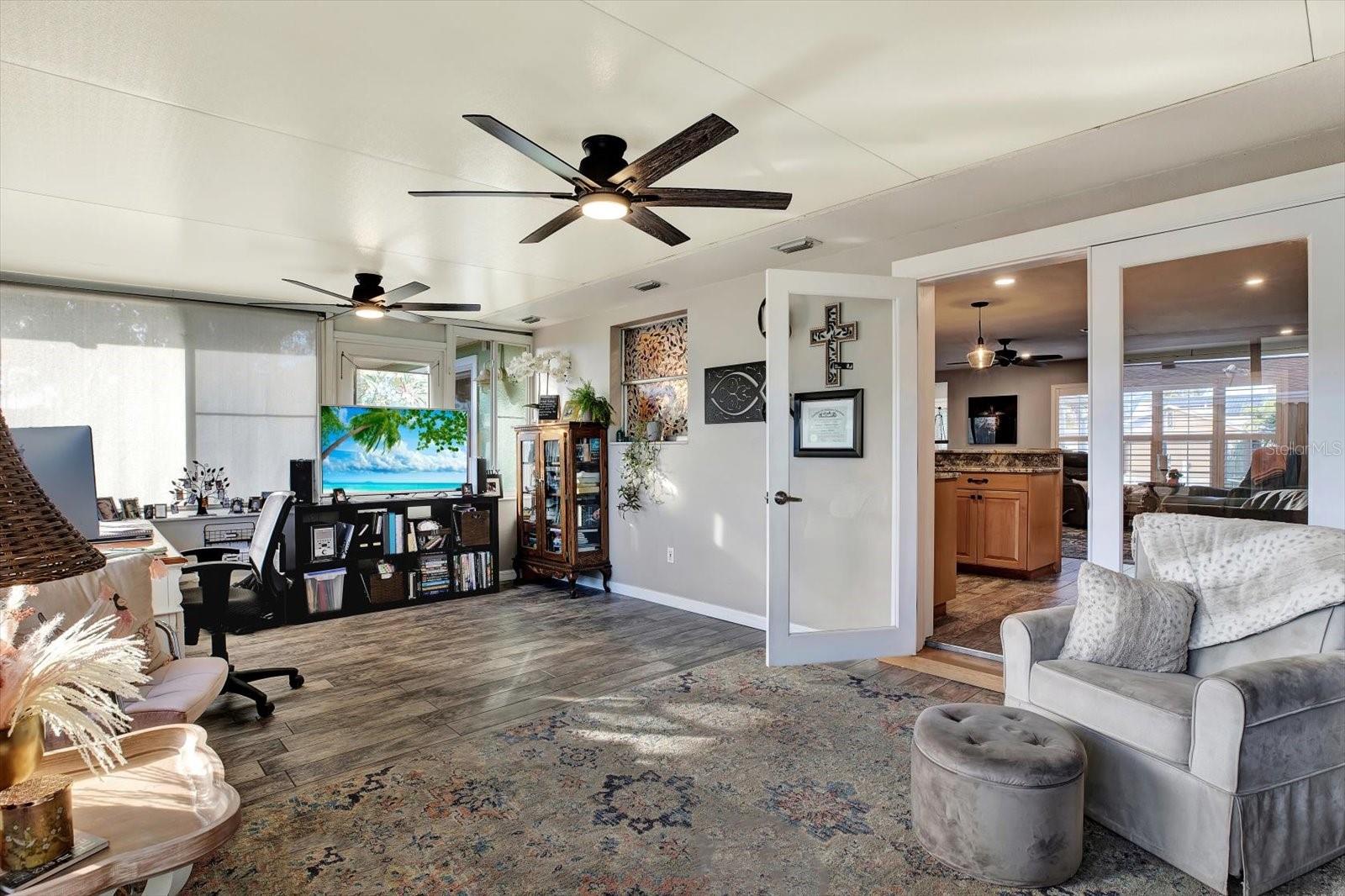 Image 25 of 33 For 11202 91st Avenue