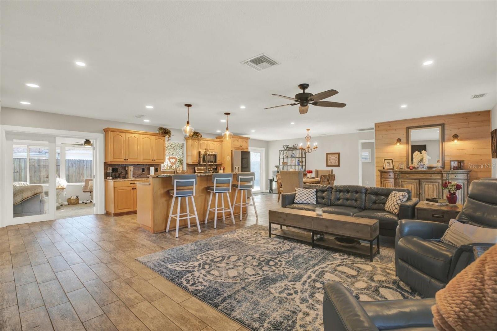 Image 3 of 33 For 11202 91st Avenue