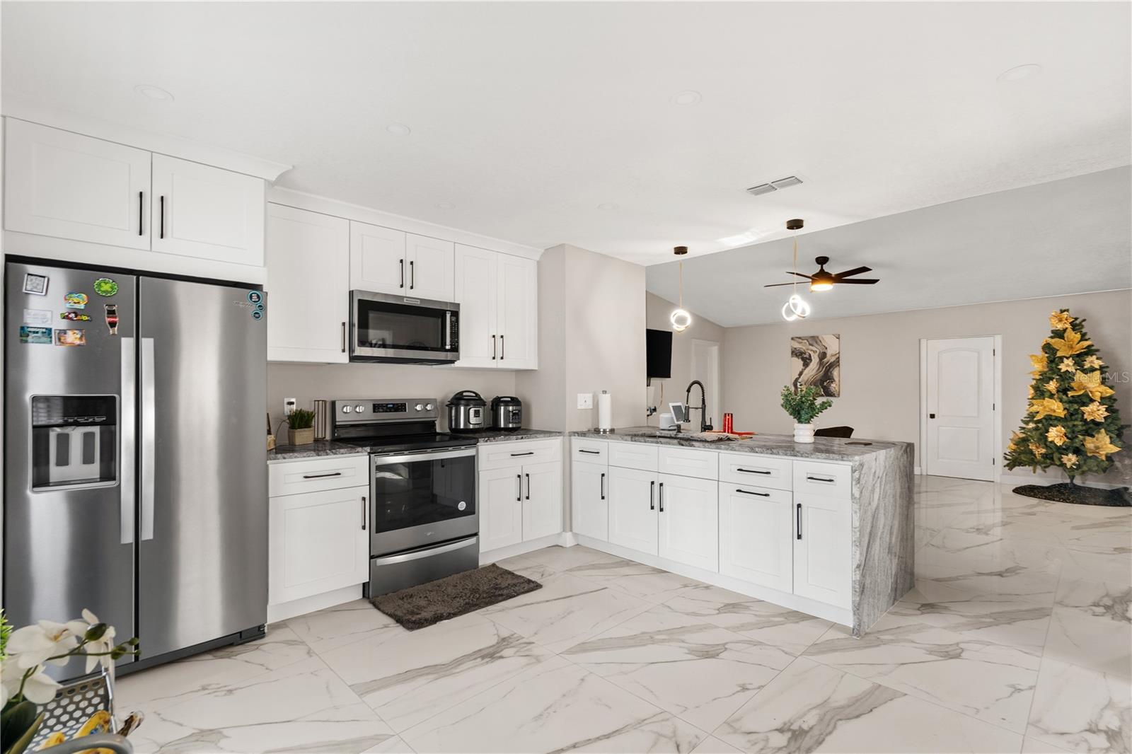 Image 12 of 66 For 5721 Carrollwood Meadows Drive