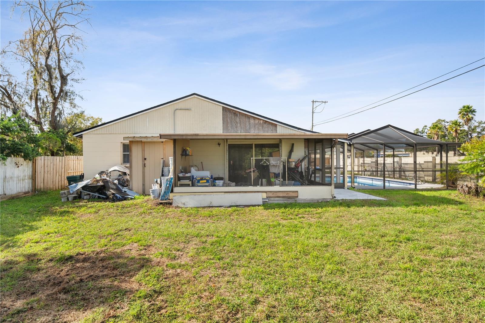 Image 20 of 66 For 5721 Carrollwood Meadows Drive