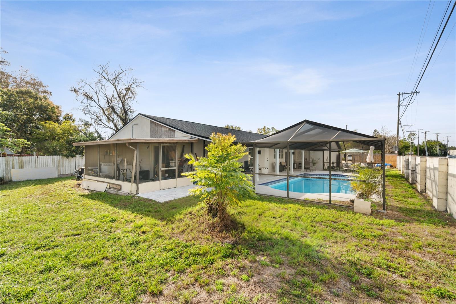 Image 23 of 66 For 5721 Carrollwood Meadows Drive