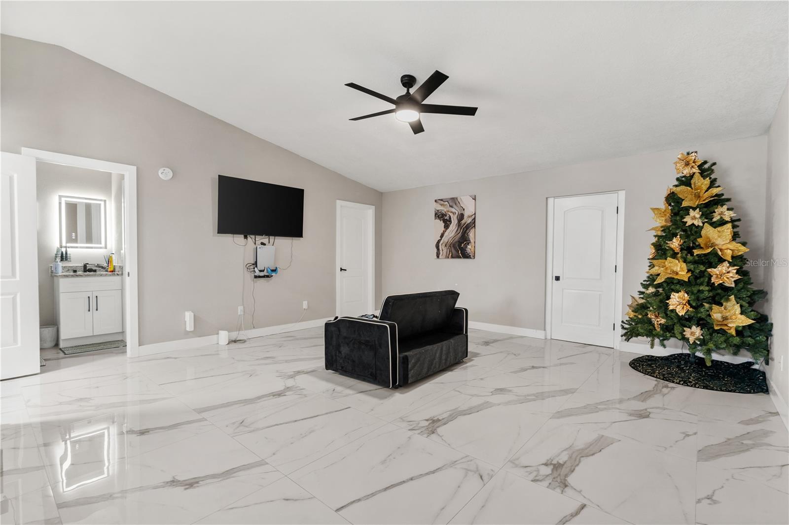 Image 31 of 66 For 5721 Carrollwood Meadows Drive