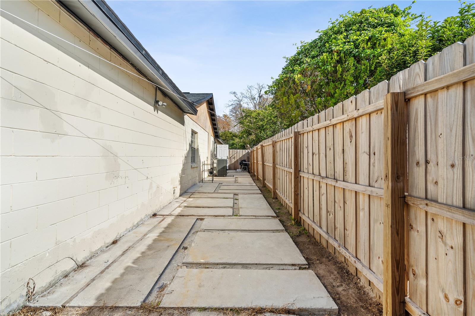 Image 51 of 66 For 5721 Carrollwood Meadows Drive