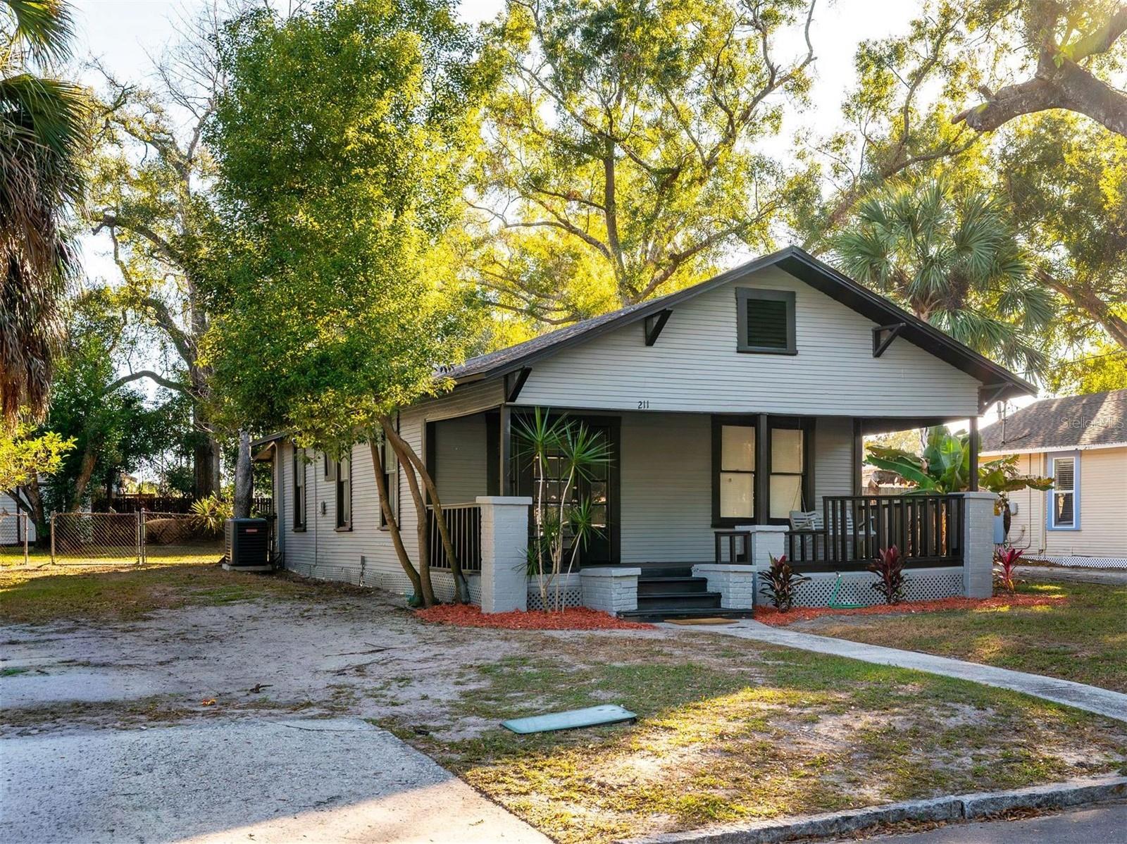 Image 2 of 18 For 211 Cluster Avenue