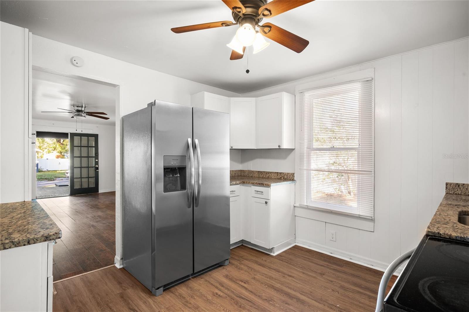 Image 4 of 18 For 211 Cluster Avenue