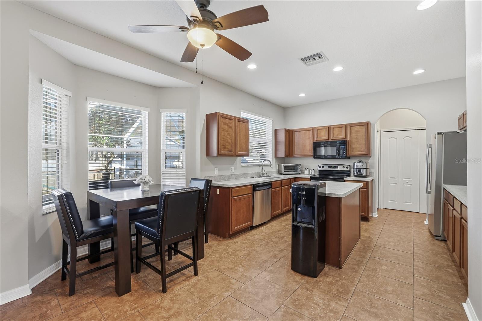 Image 15 of 42 For 10130 Coldwater Loop