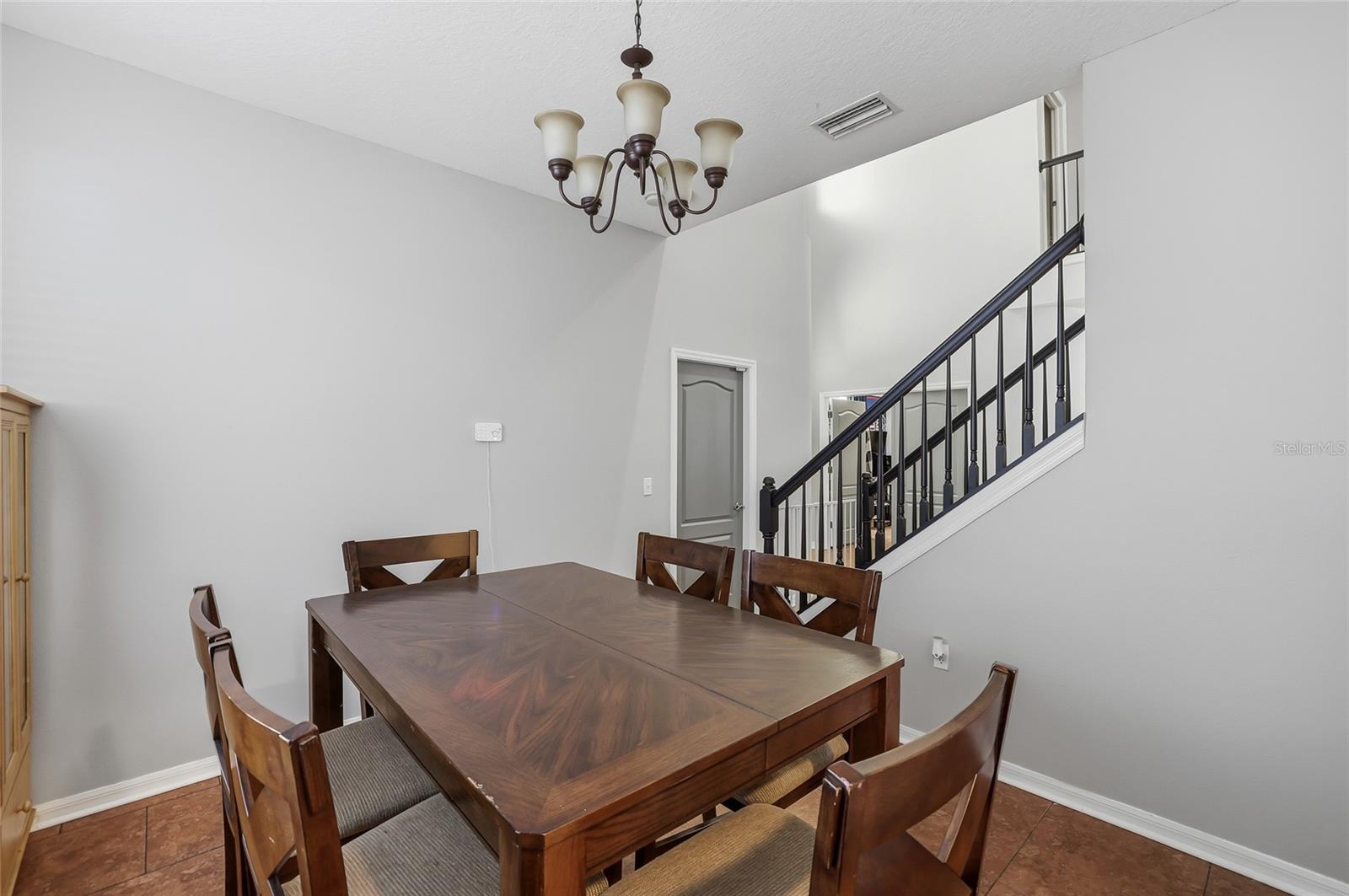 Image 20 of 42 For 10130 Coldwater Loop