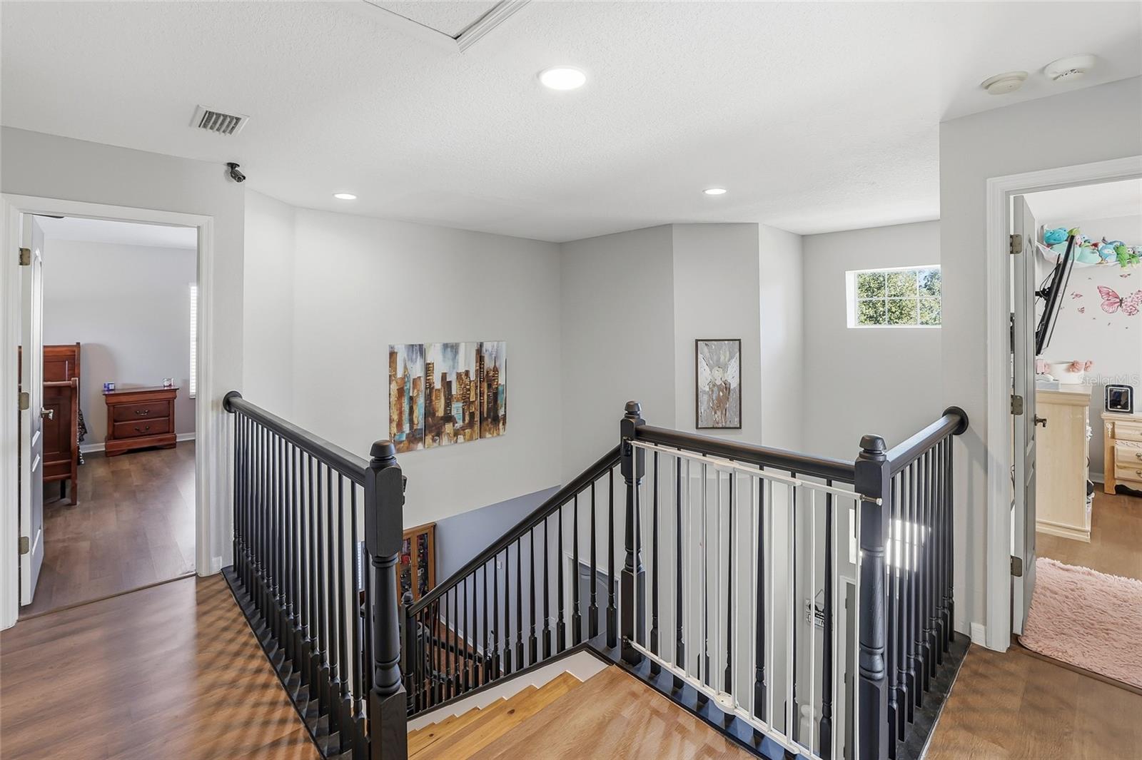 Image 21 of 42 For 10130 Coldwater Loop