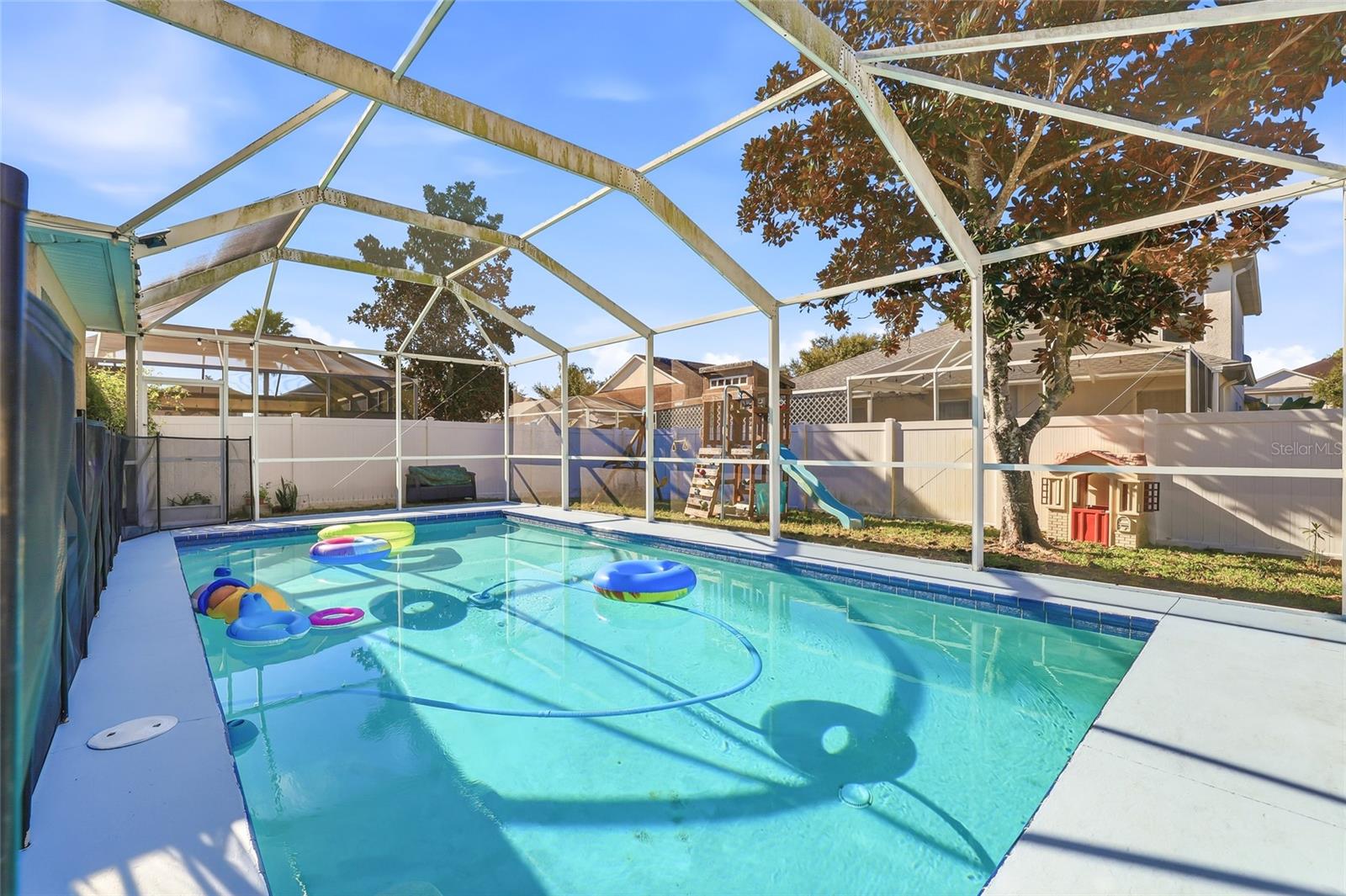 Image 34 of 42 For 10130 Coldwater Loop