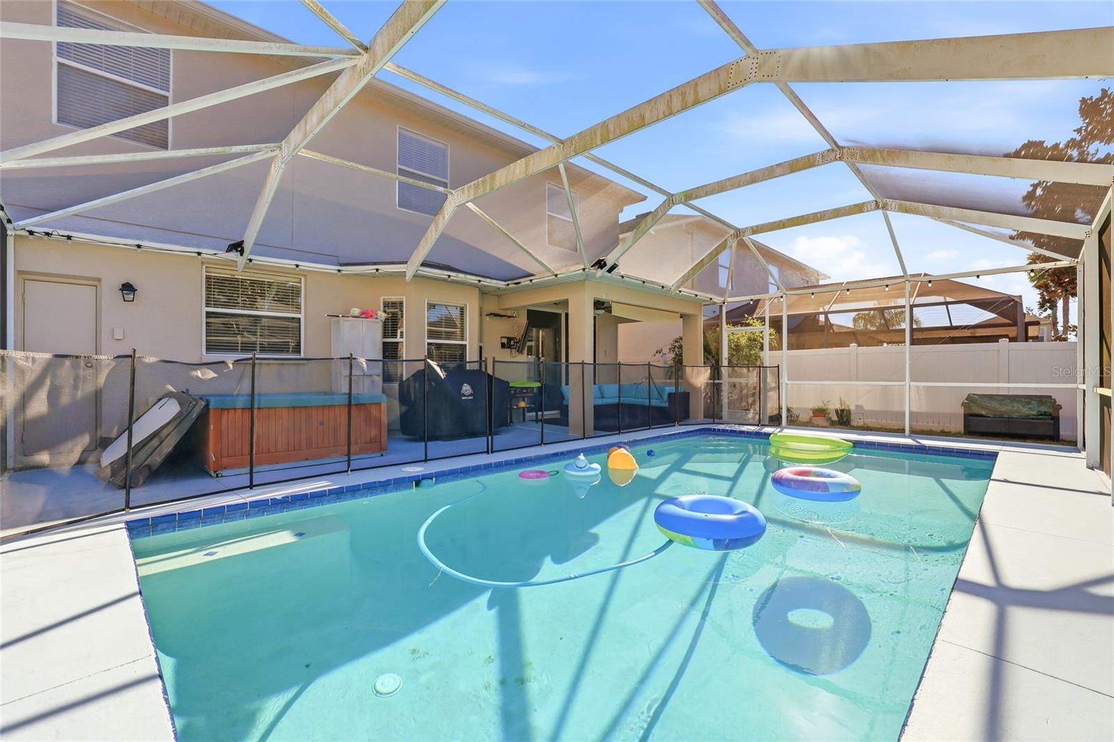 Image 35 of 42 For 10130 Coldwater Loop