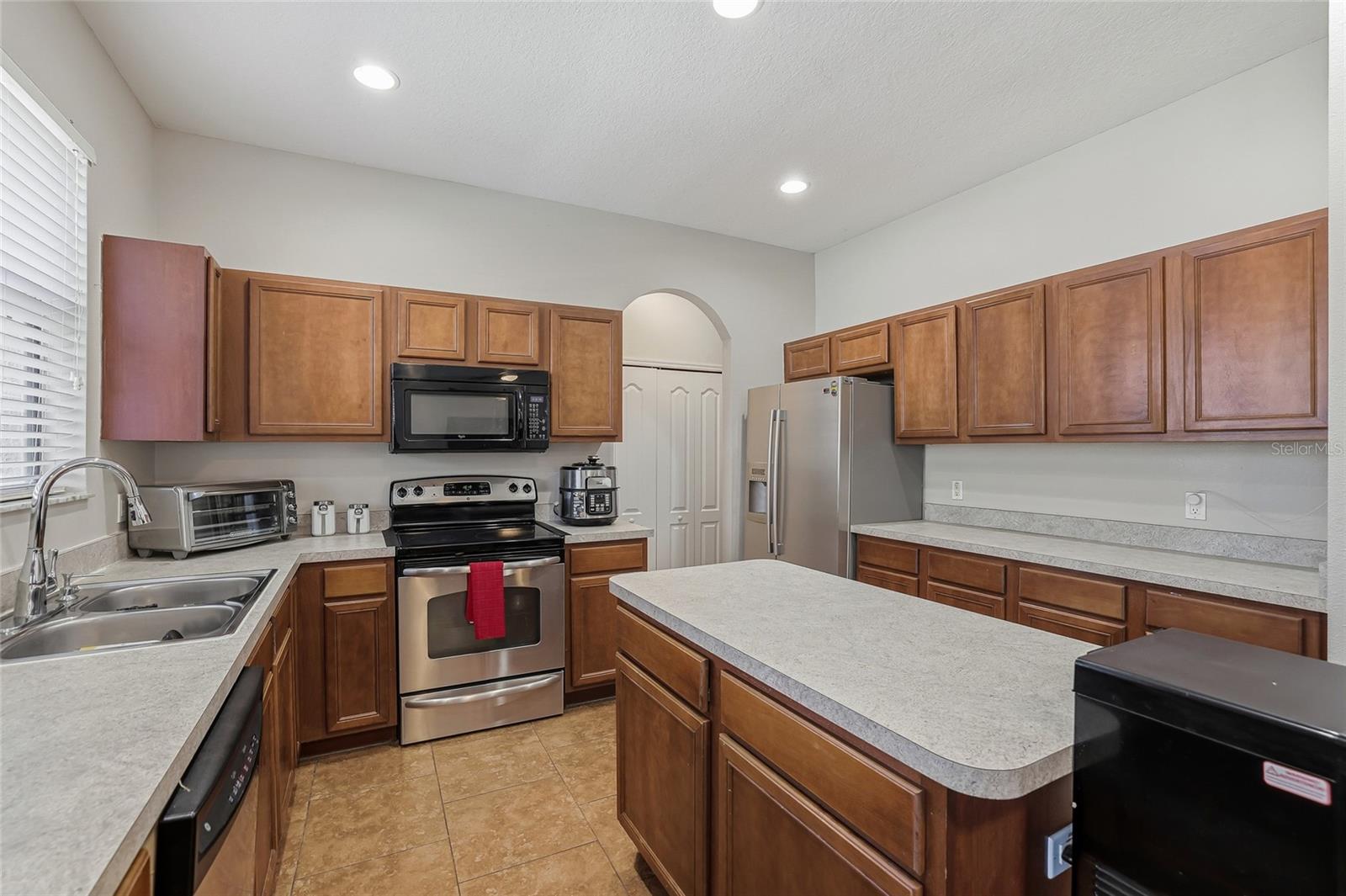 Image 5 of 42 For 10130 Coldwater Loop