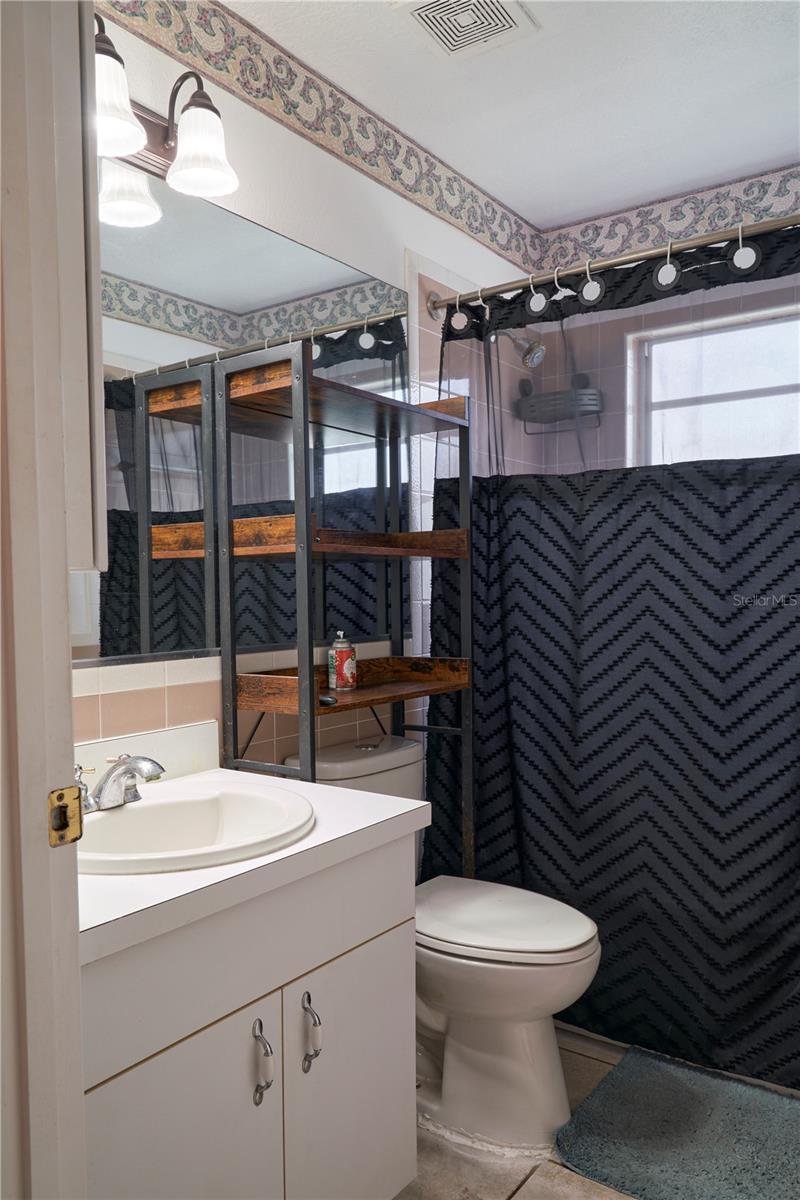 Image 31 of 43 For 6611 Jennifer Drive