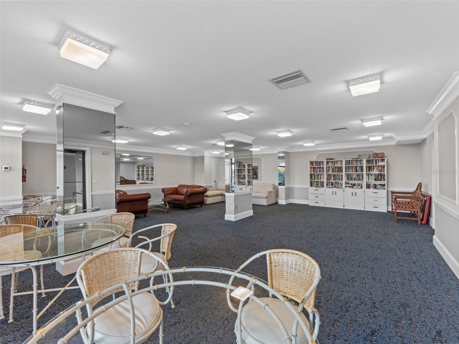 Image 22 of 34 For 7100 Sunshine Skyway Lane S 503